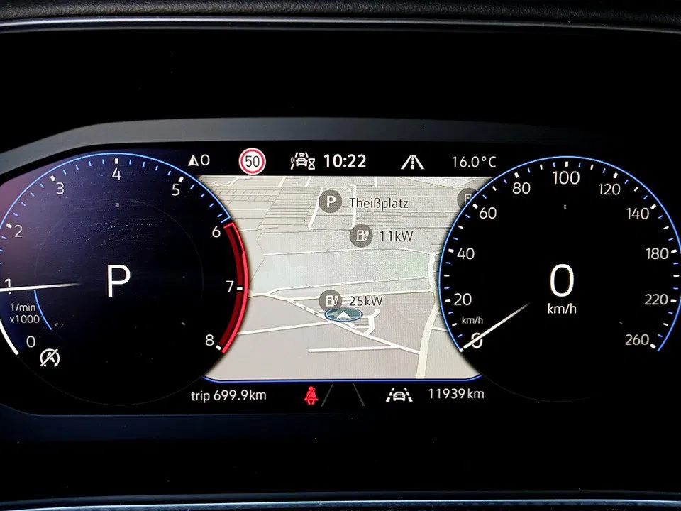 VW T-Cross 1.0 TSI 85 kW R-Line | Bild 20 von 29