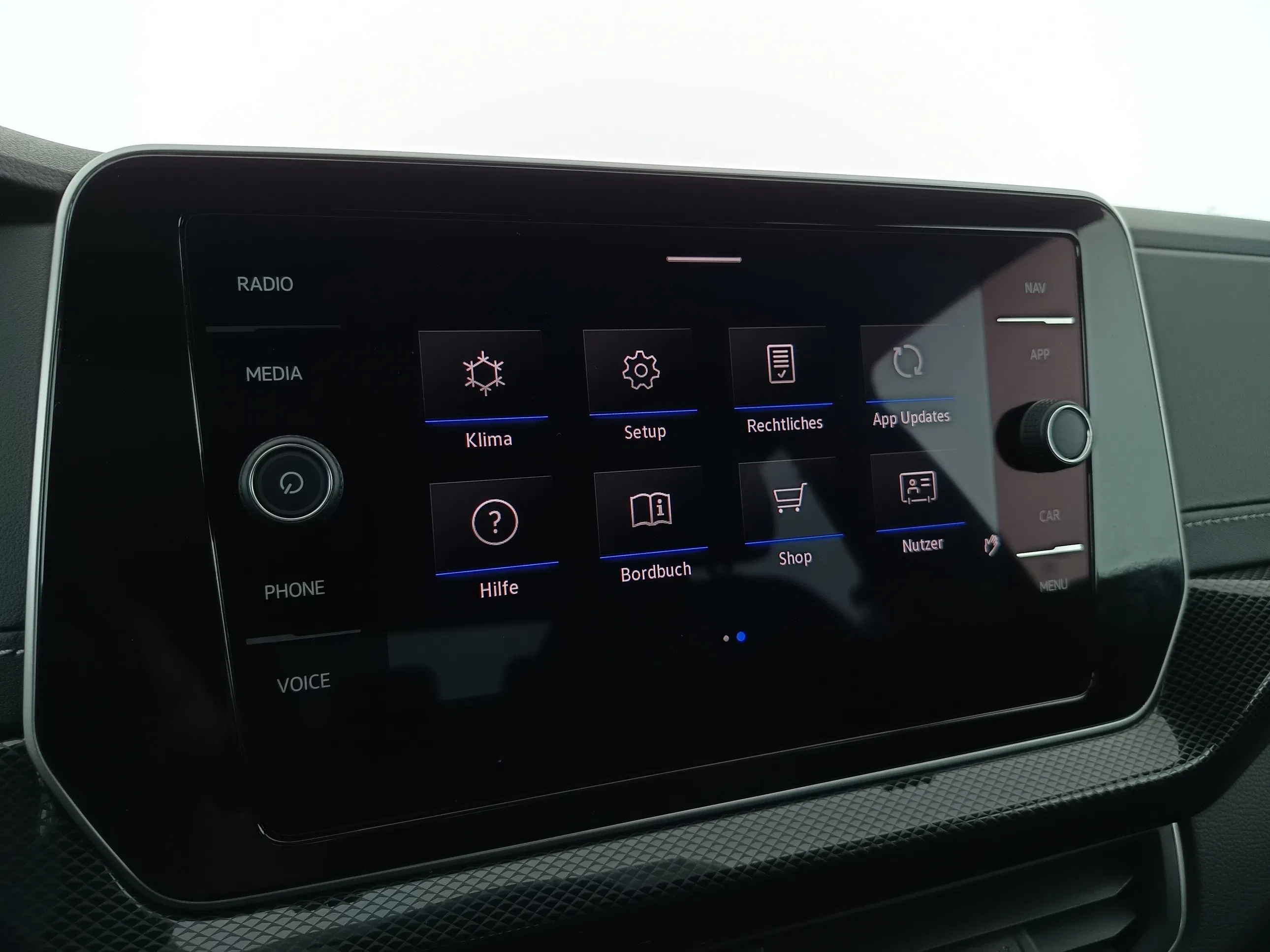 VW T-Cross 1.0 TSI 85 kW R-Line | Bild 22 von 28