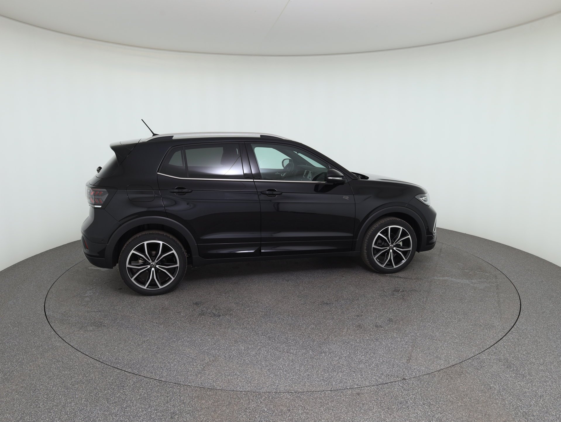 VW T-Cross 1.0 TSI 85 kW R-Line | Bild 5 von 28