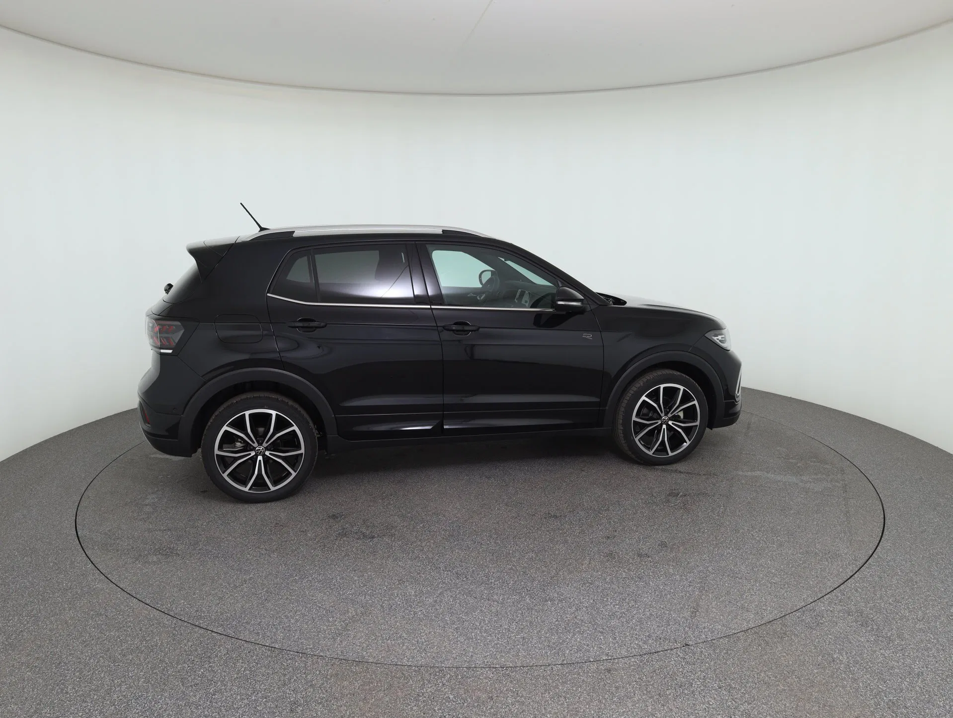 VW T-Cross 1.0 TSI 85 kW R-Line | Bild 5 von 28