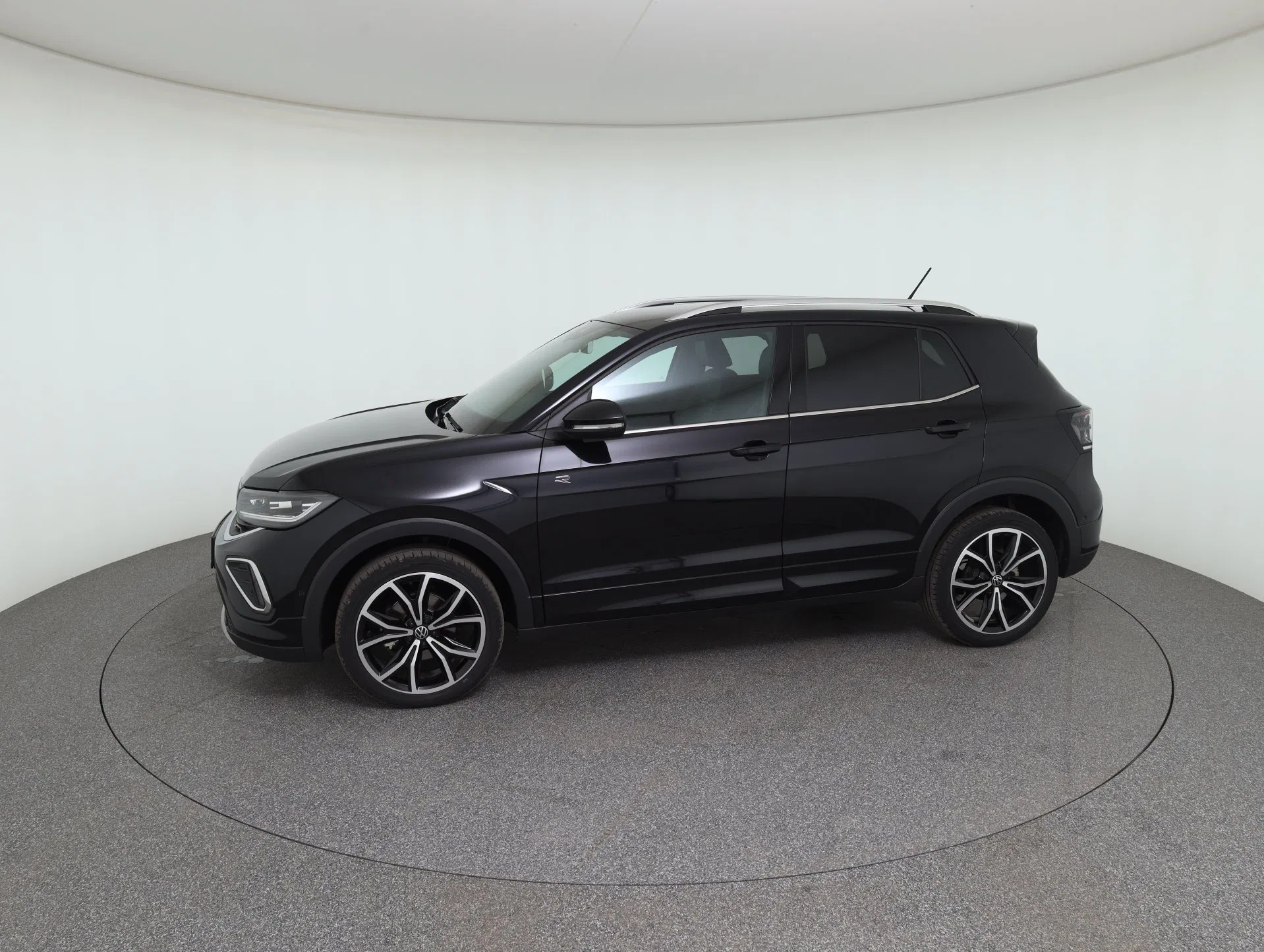 VW T-Cross 1.0 TSI 85 kW R-Line | Bild 9 von 28