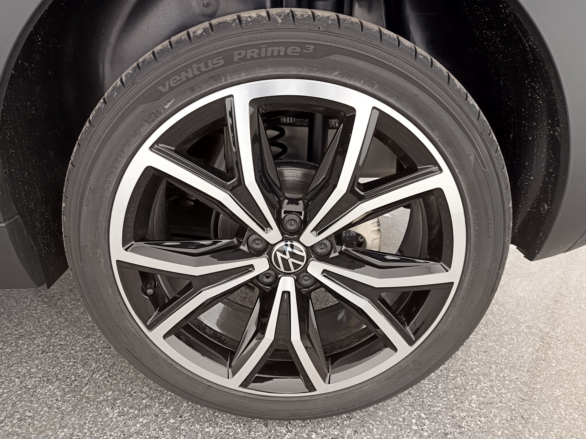VW T-Cross 1.0 TSI 85 kW R-Line | Bild 10 von 28