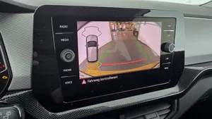 VW T-Cross 1.0 TSI 70 kW Life | Thumbnail 2 von 23