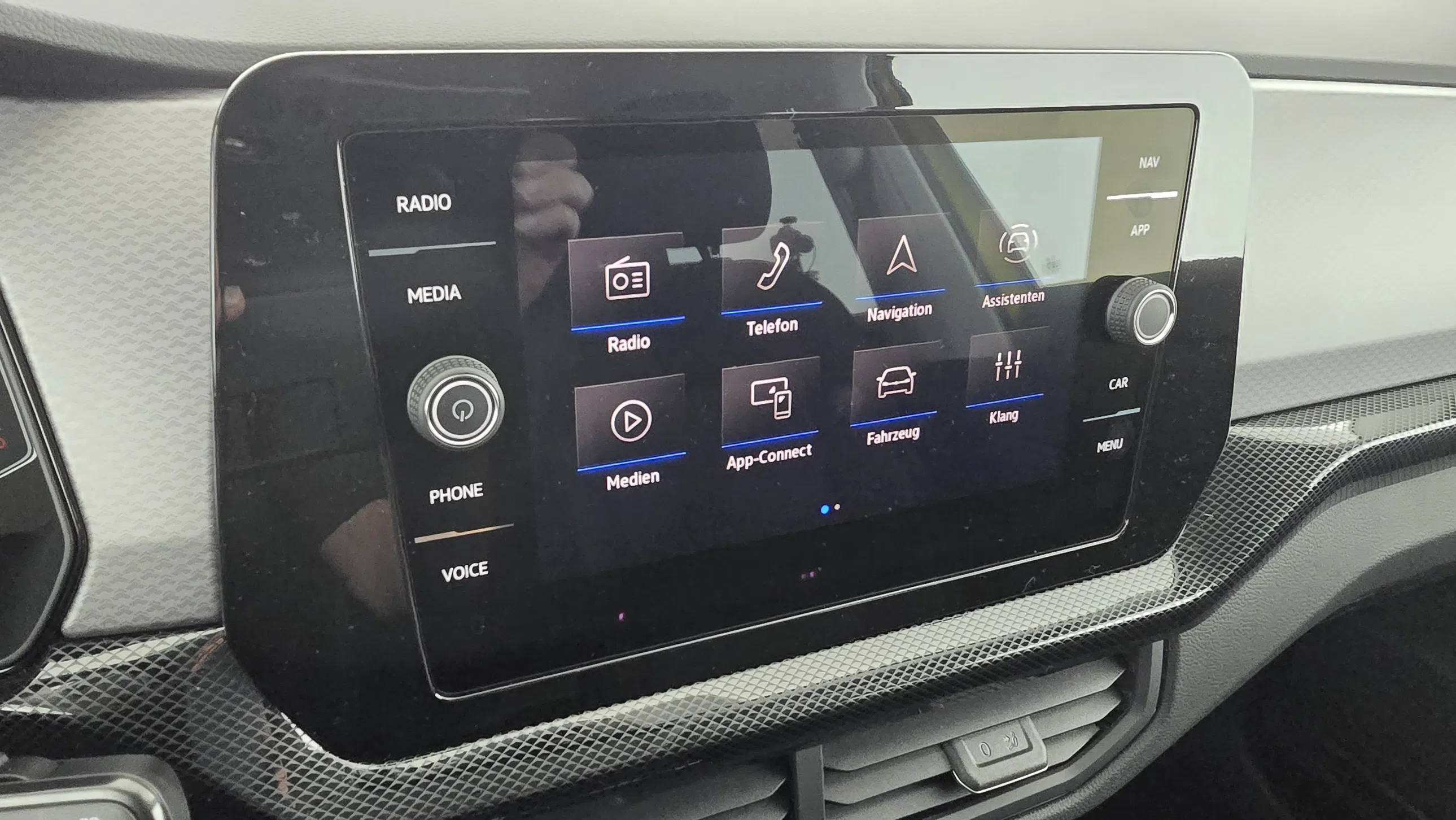 VW T-Cross 1.0 TSI 70 kW Life | Bild 15 von 23