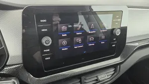 VW T-Cross 1.0 TSI 70 kW Life | Thumbnail 15 von 23