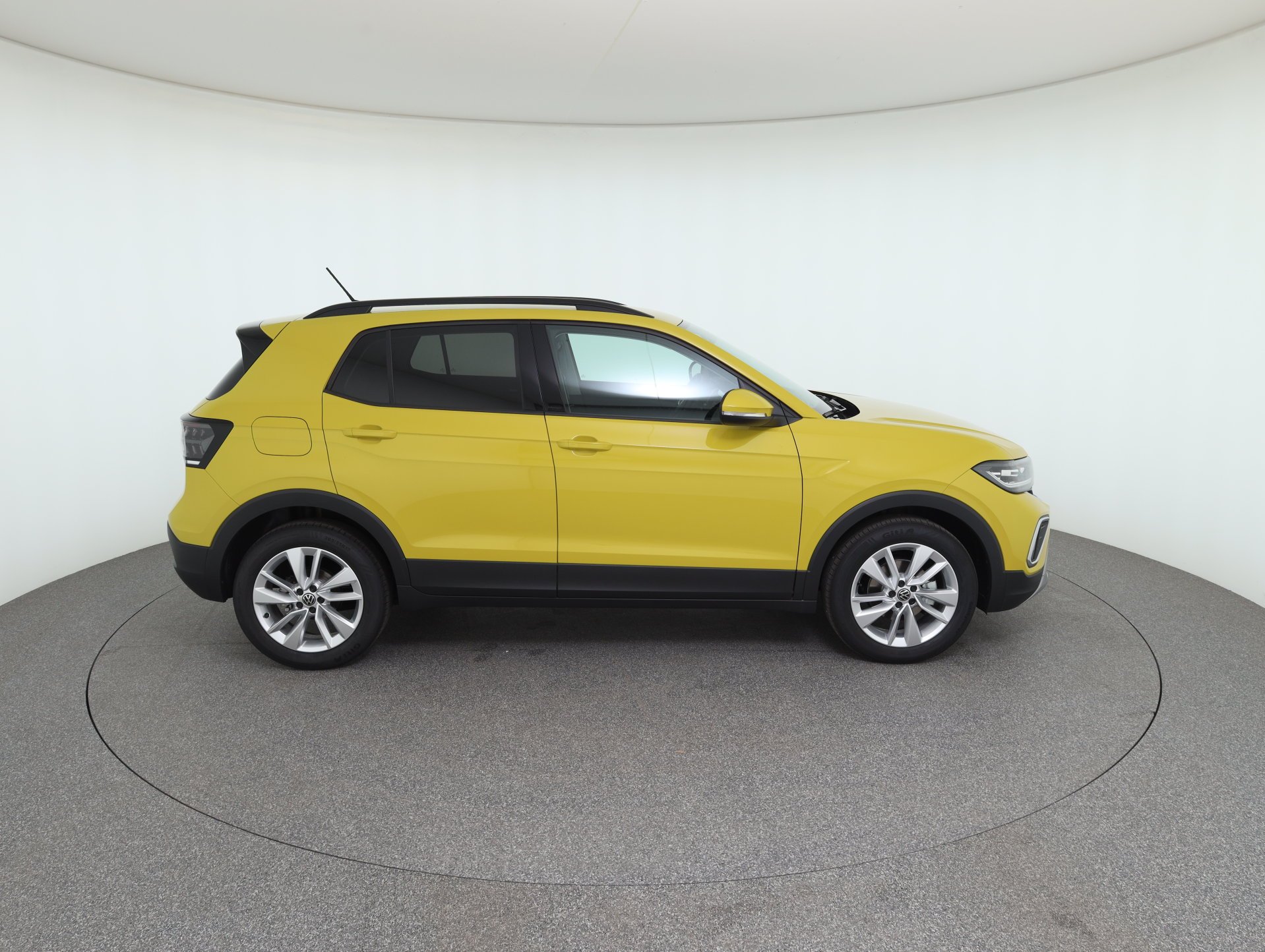 VW T-Cross 1.0 TSI 70 kW Life | Bild 19 von 23