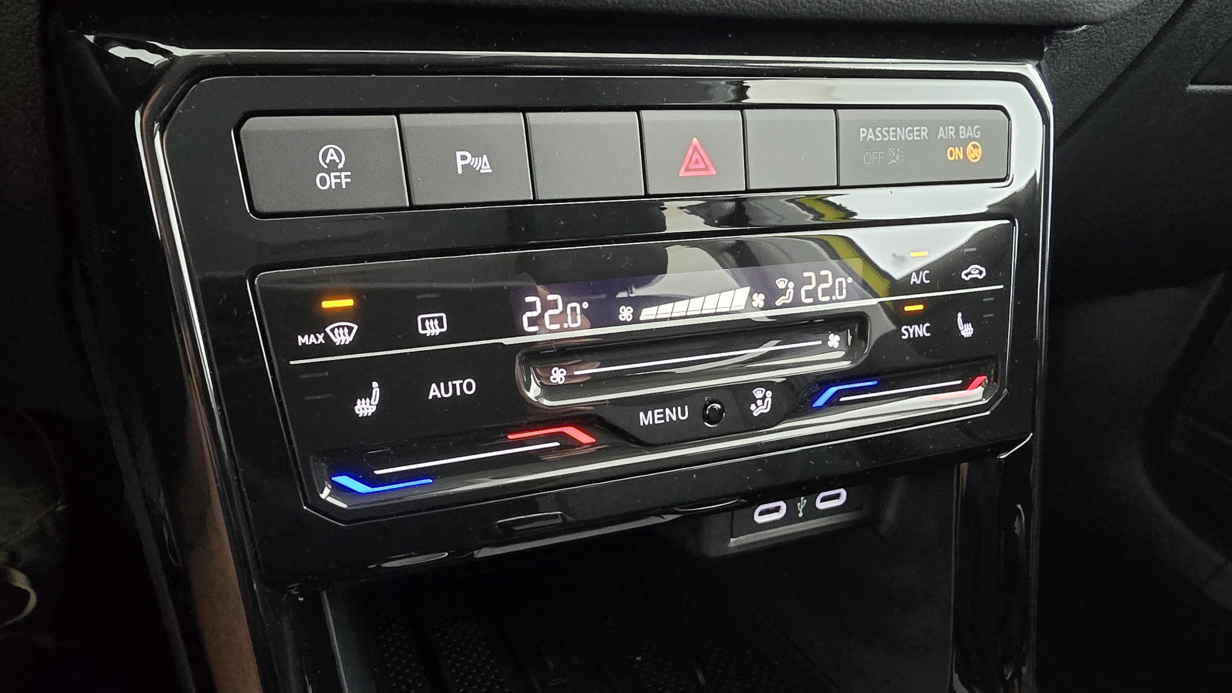 VW T-Cross 1.0 TSI 70 kW Life | Bild 3 von 23