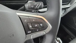 VW T-Cross 1.0 TSI 70 kW Life | Thumbnail 4 von 23