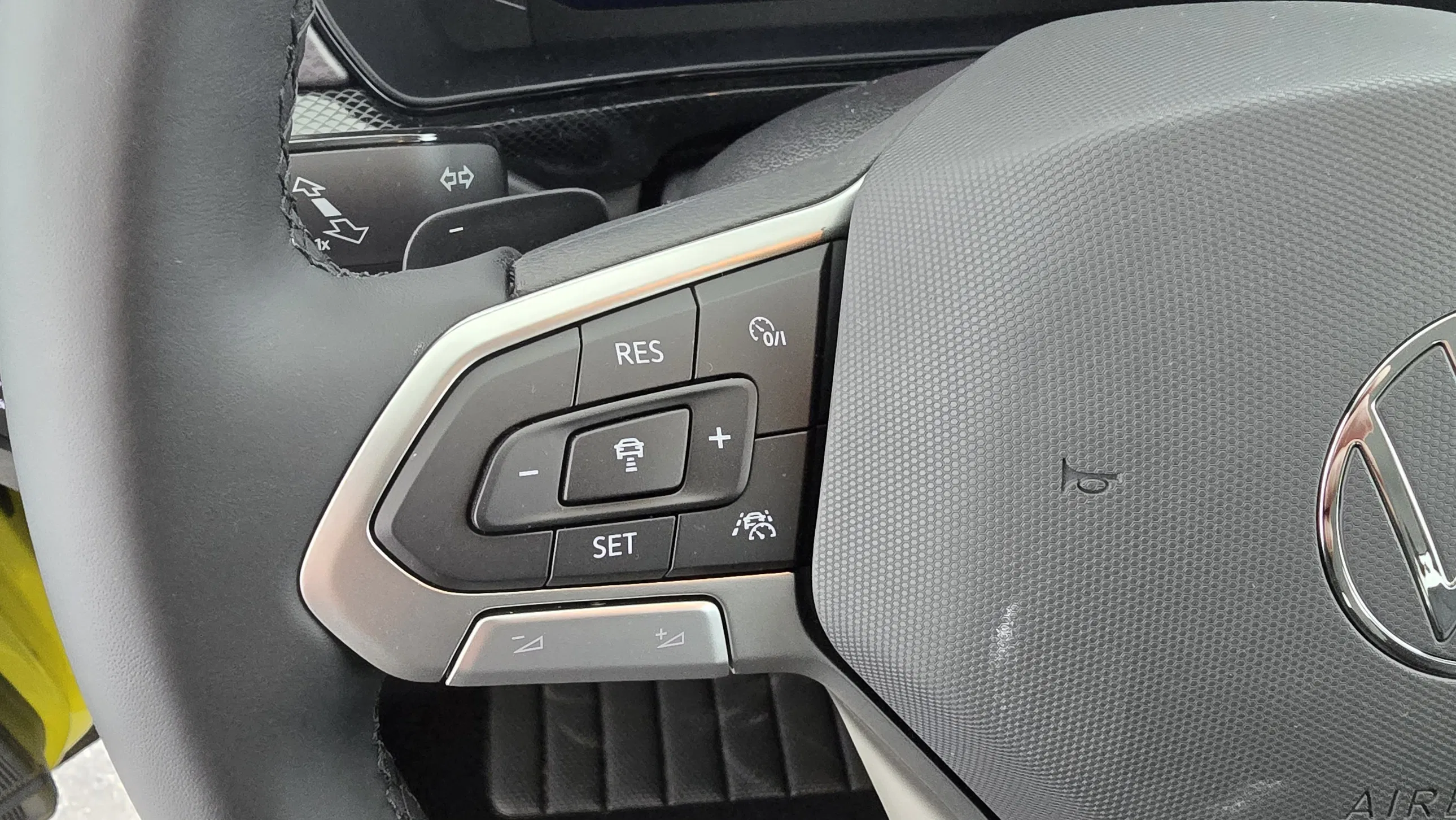 VW T-Cross 1.0 TSI 70 kW Life | Bild 5 von 23