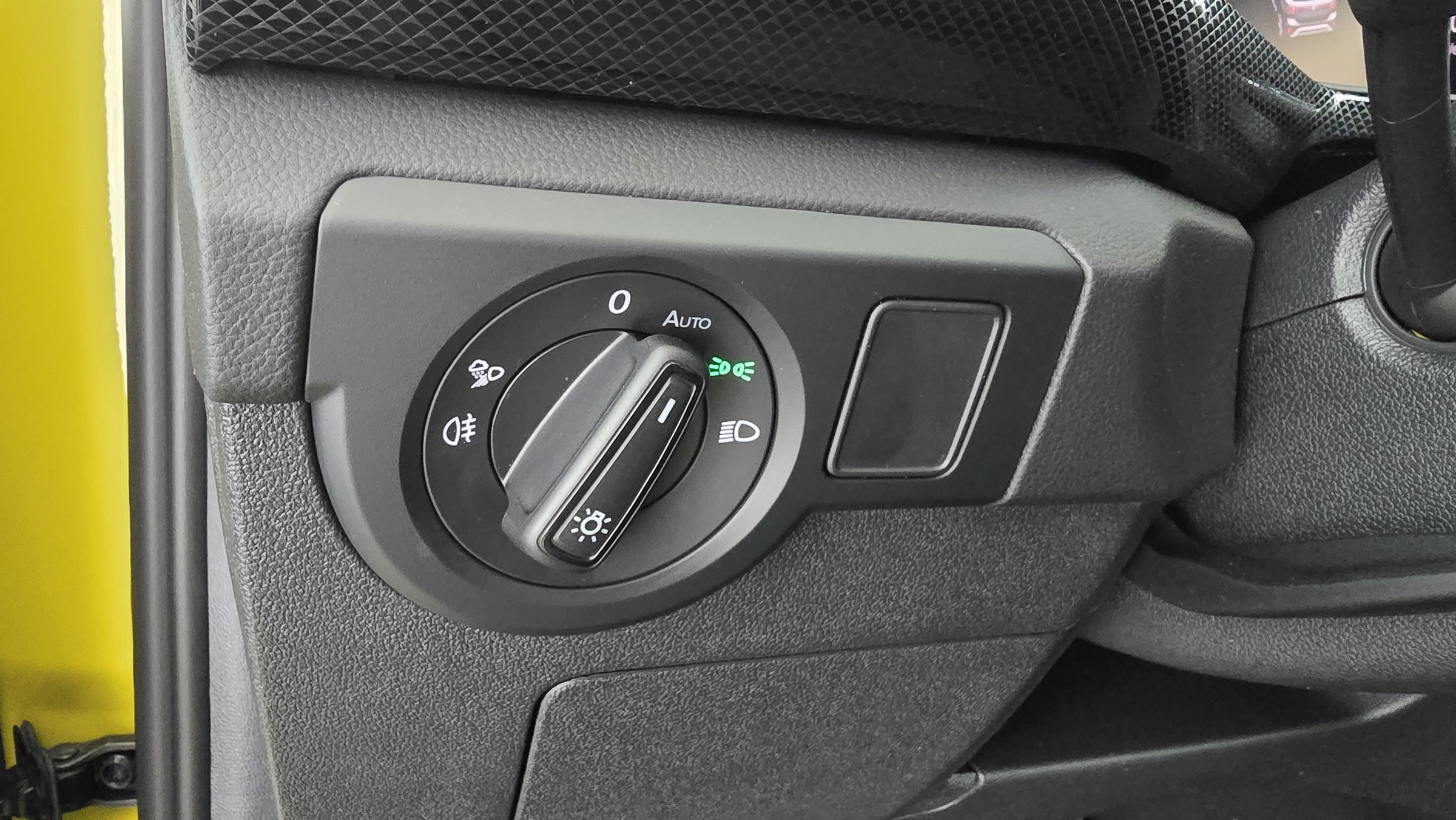 VW T-Cross 1.0 TSI 70 kW Life | Bild 6 von 23