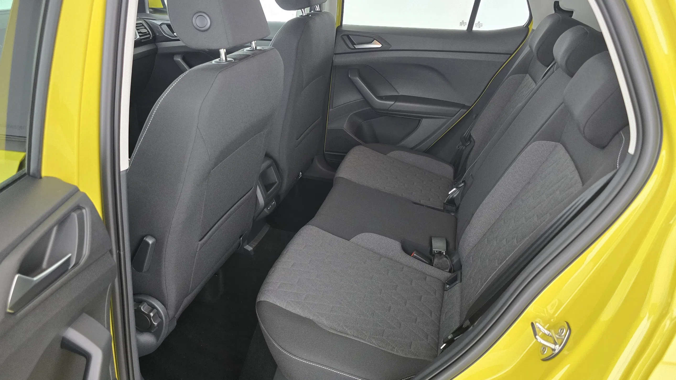 VW T-Cross 1.0 TSI 70 kW Life | Bild 10 von 23