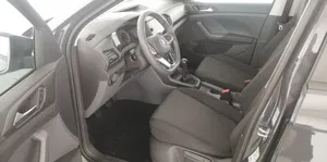 VW T-Cross 1.0 TSI | Thumbnail 10 von 14