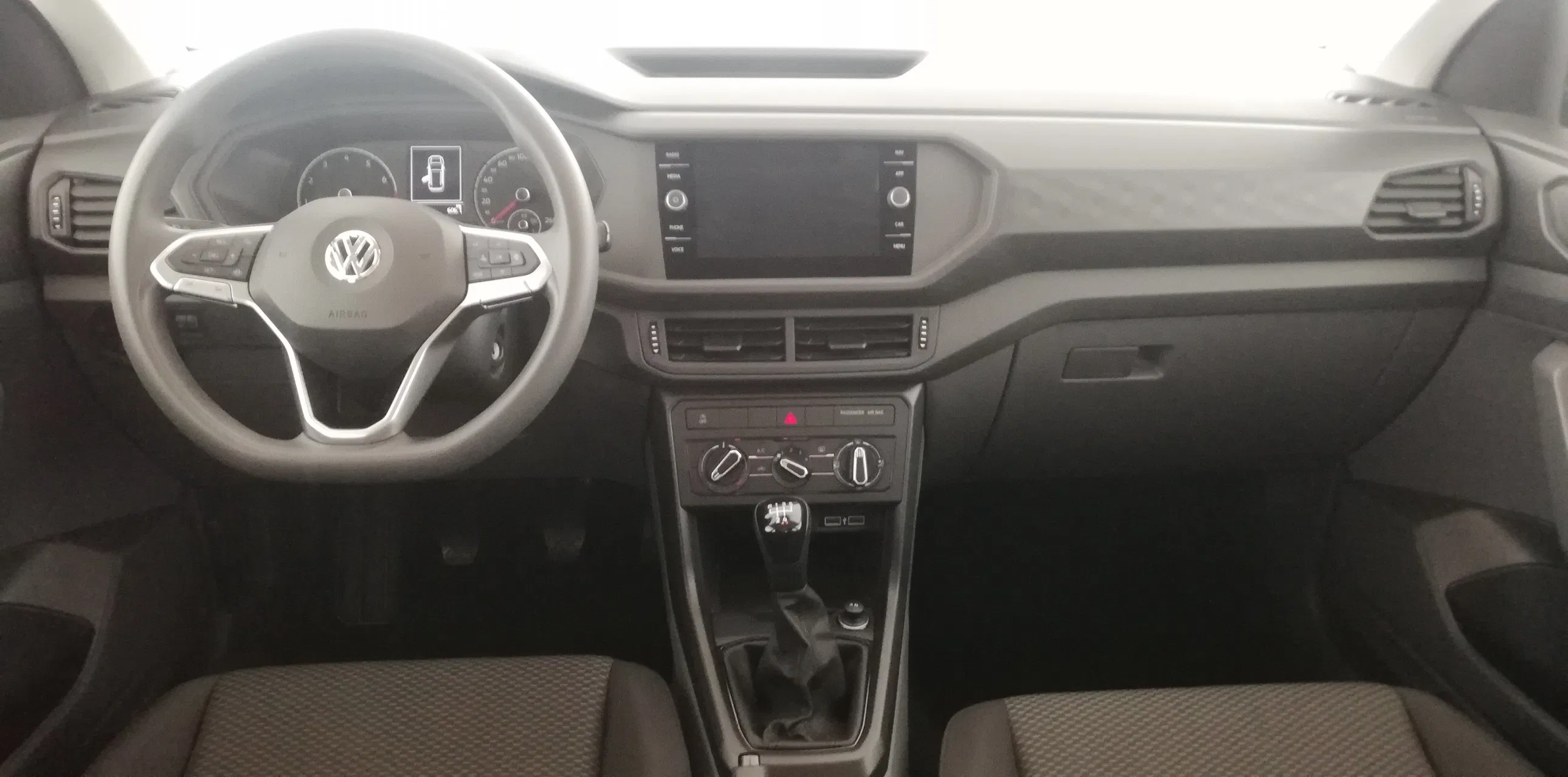 VW T-Cross 1.0 TSI | Bild 9 von 14
