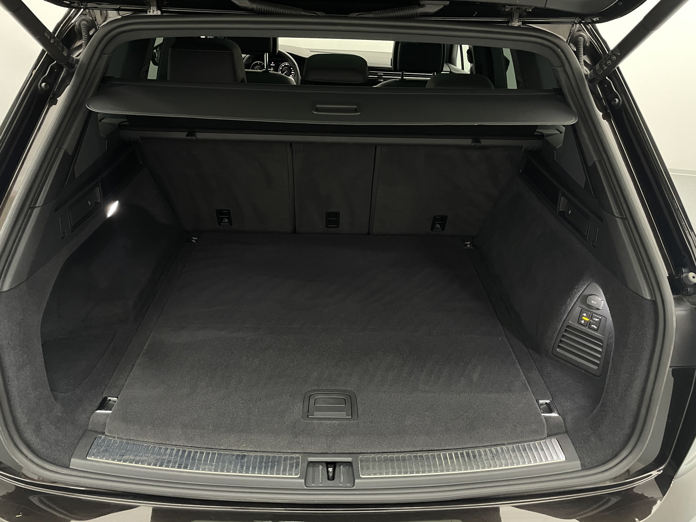 VW Touareg 3.0 V6 TSI 4Motion R | Bild 12 von 23