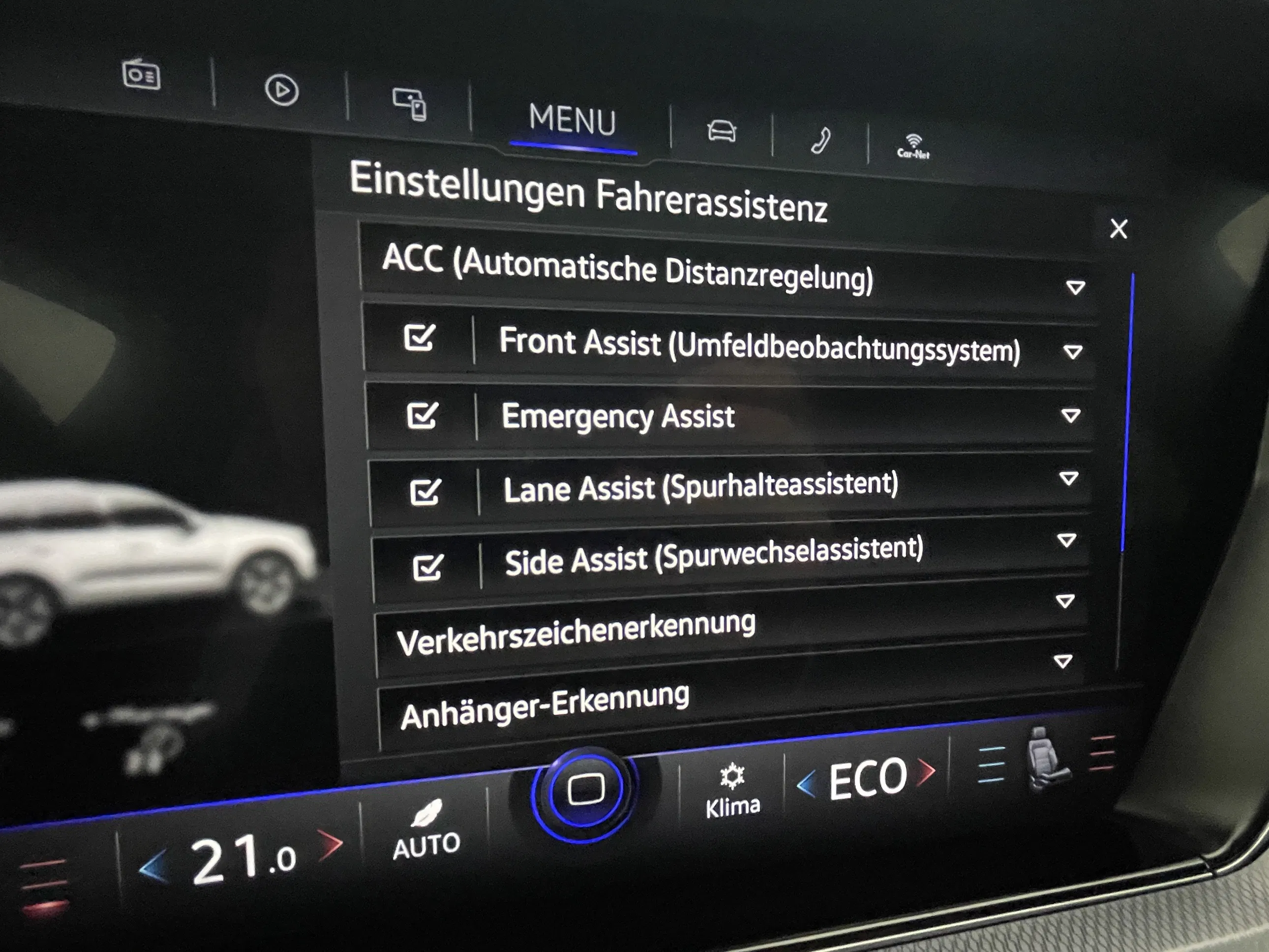 VW Touareg 3.0 V6 TSI 4Motion R | Bild 18 von 23