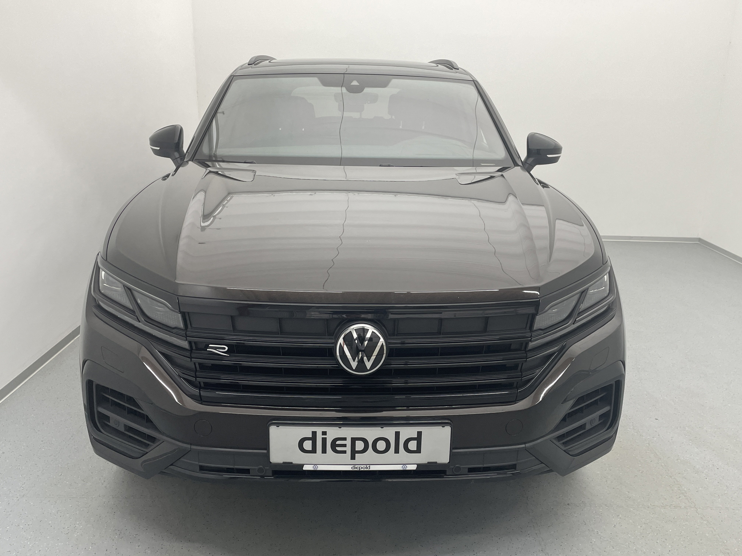 VW Touareg 3.0 V6 TSI 4Motion R | Bild 2 von 23