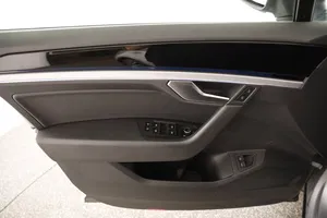 VW Touareg 3.0 V6 TSI 4Motion Elegance | Thumbnail 11 von 30