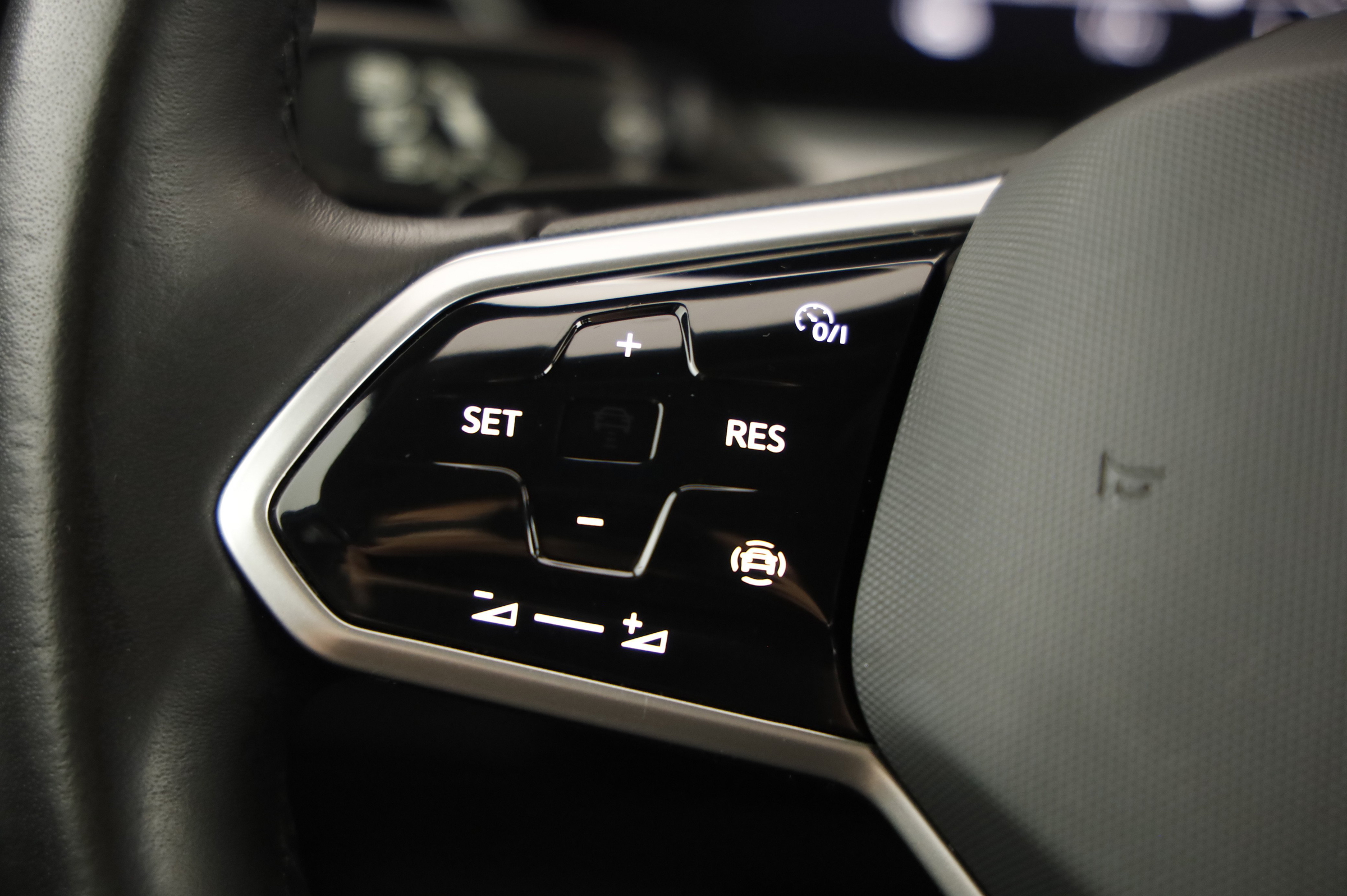 VW Touareg 3.0 V6 TSI 4Motion Elegance | Bild 17 von 27