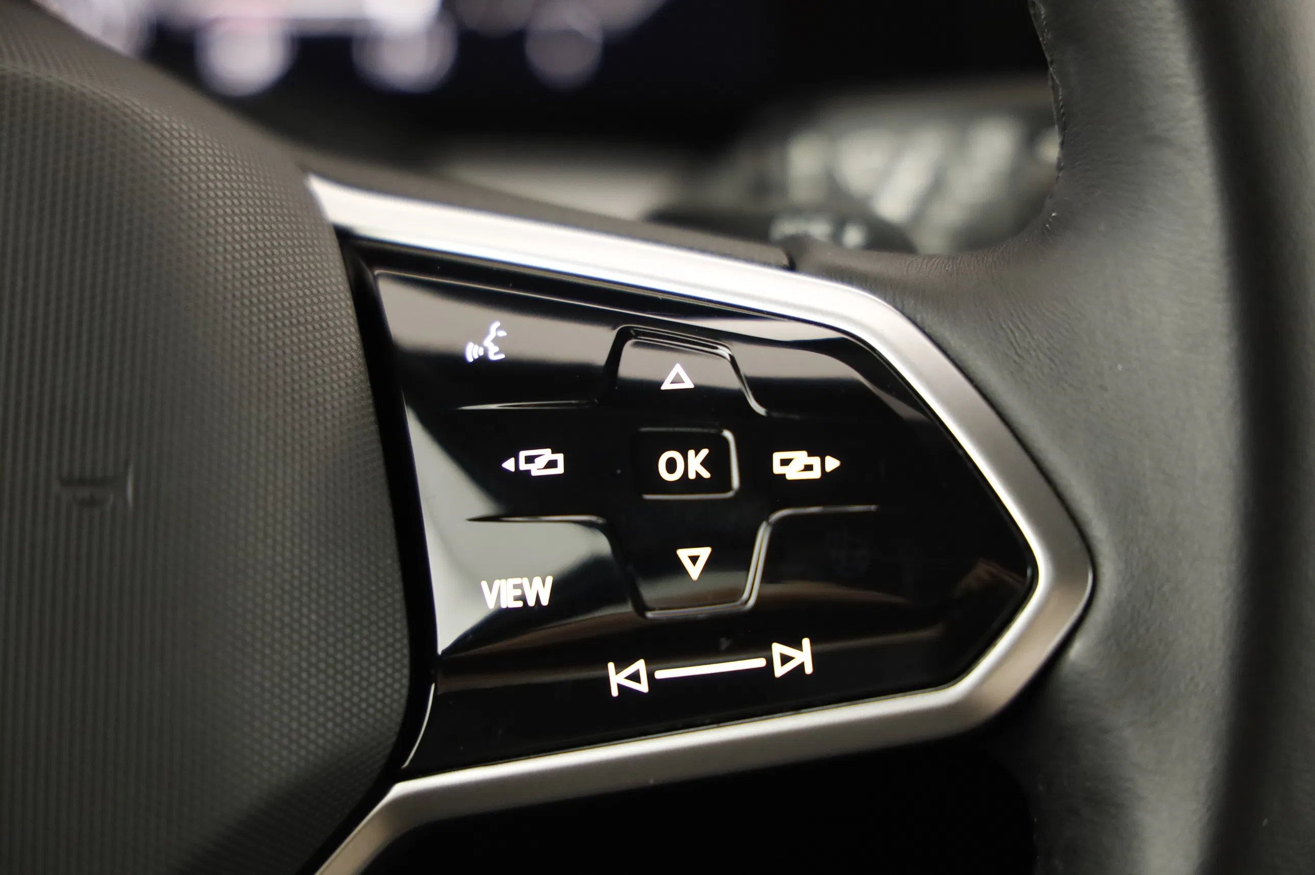 VW Touareg 3.0 V6 TSI 4Motion Elegance | Bild 19 von 30