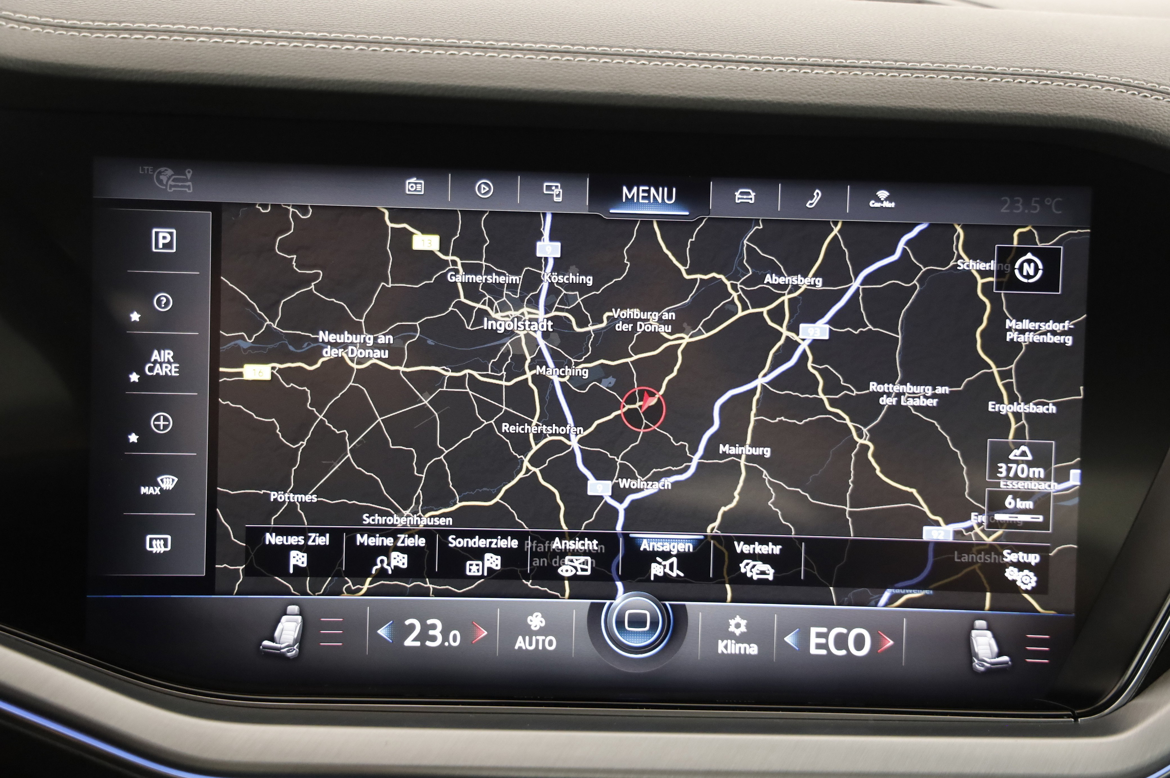 VW Touareg 3.0 V6 TSI 4Motion Elegance | Bild 20 von 27