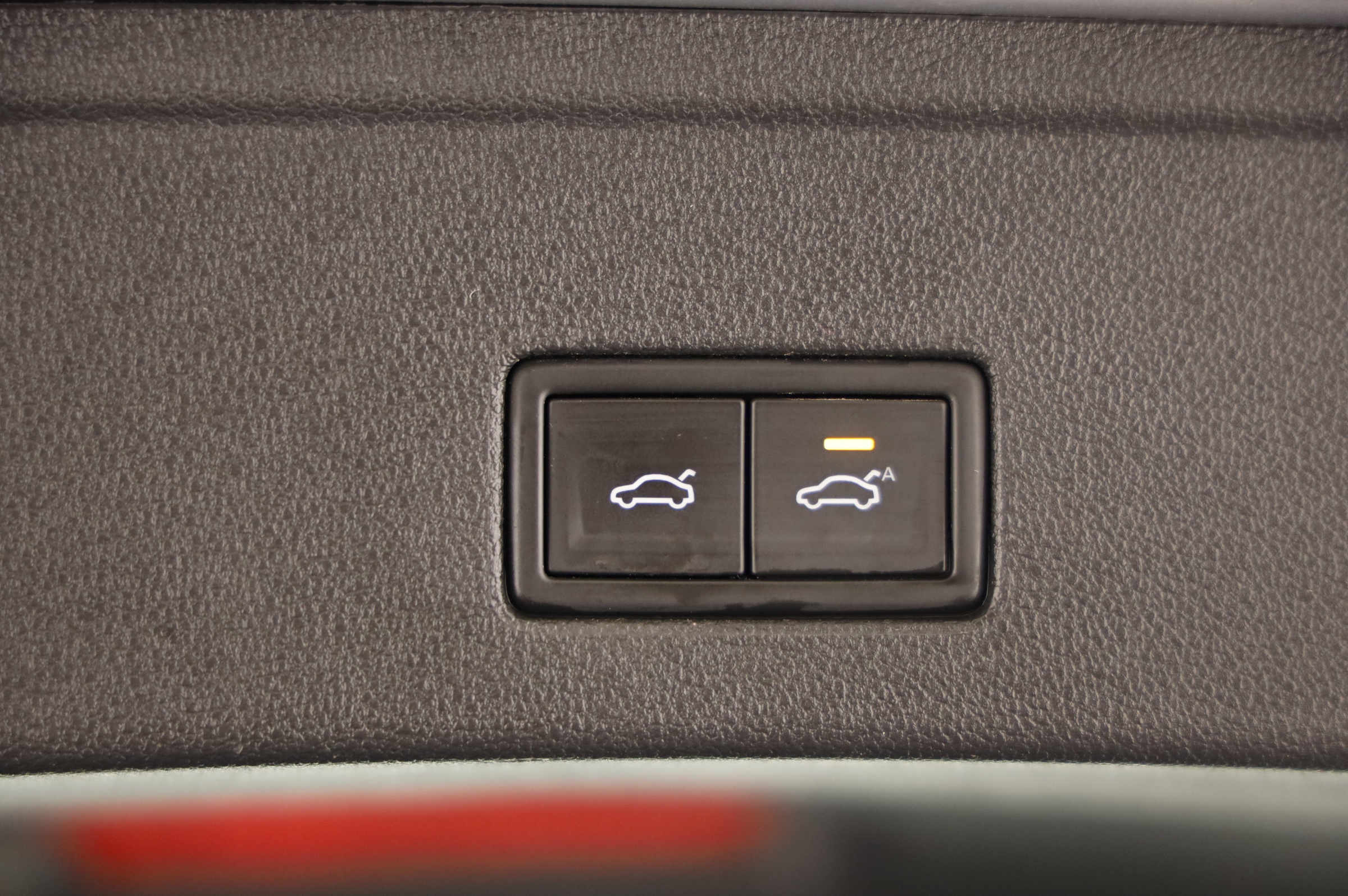 VW Touareg 3.0 V6 TSI 4Motion Elegance | Bild 26 von 27