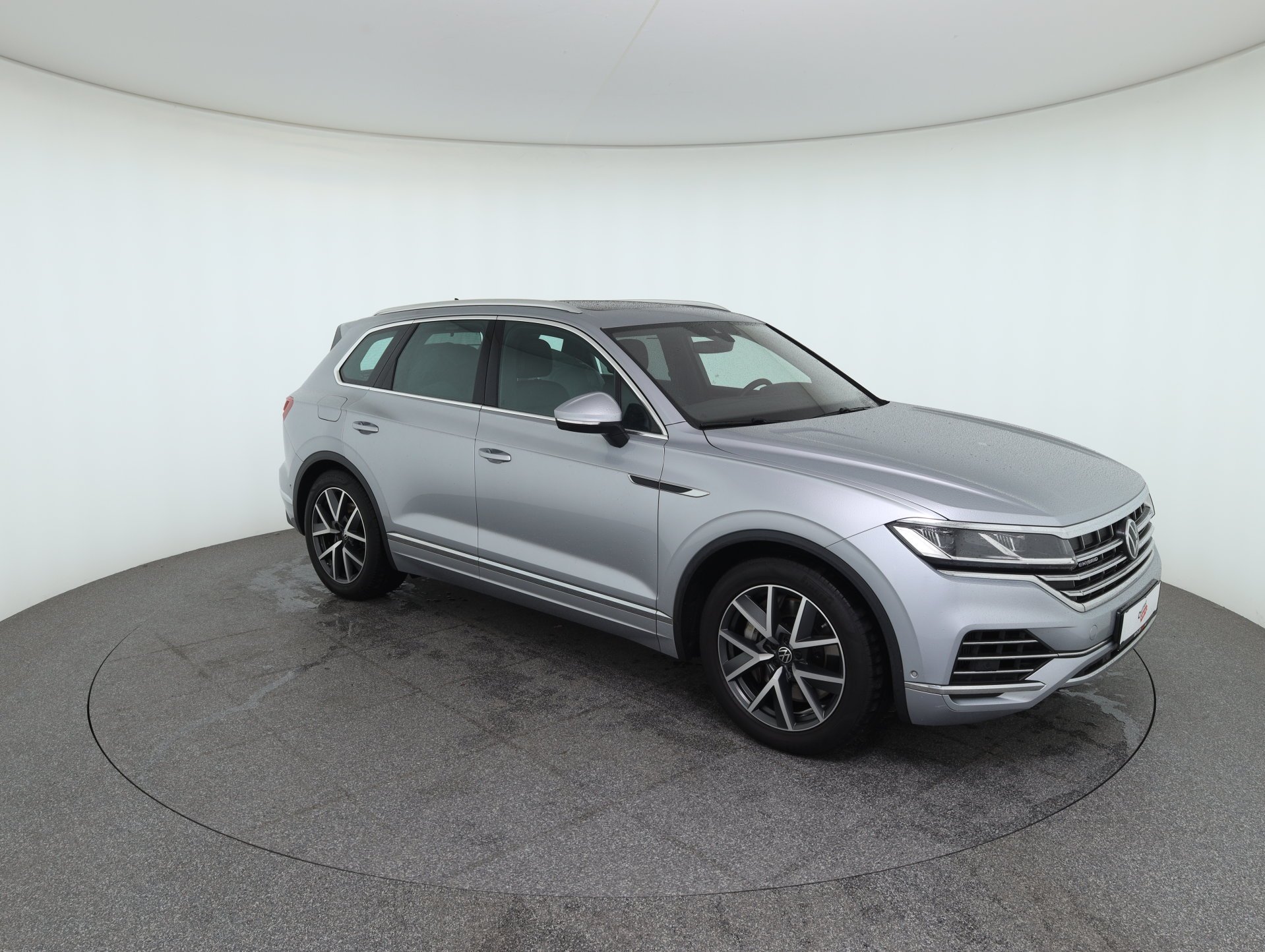 VW Touareg 3.0 V6 TSI 4Motion Elegance | Bild 3 von 27