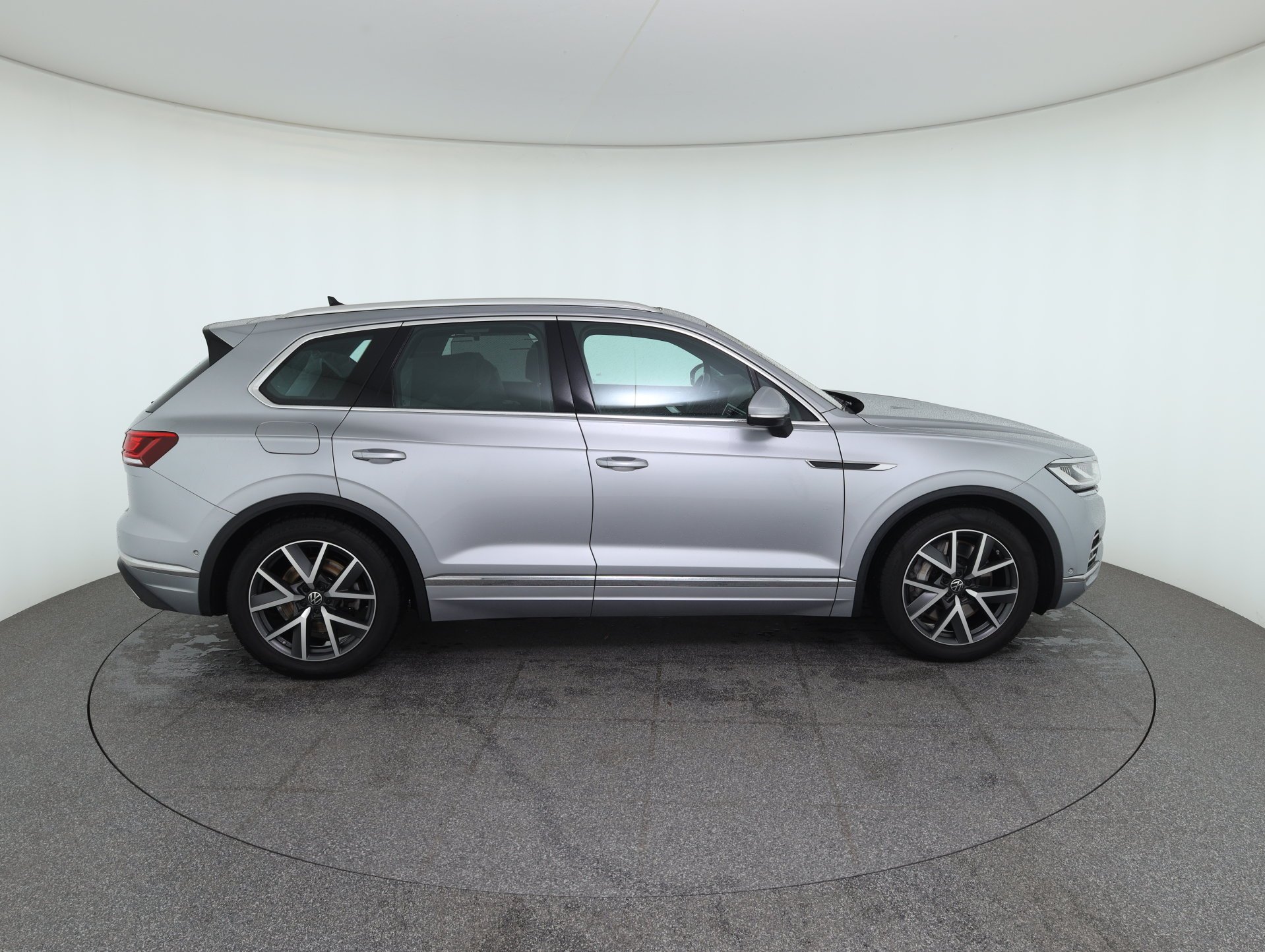 VW Touareg 3.0 V6 TSI 4Motion Elegance | Bild 4 von 27