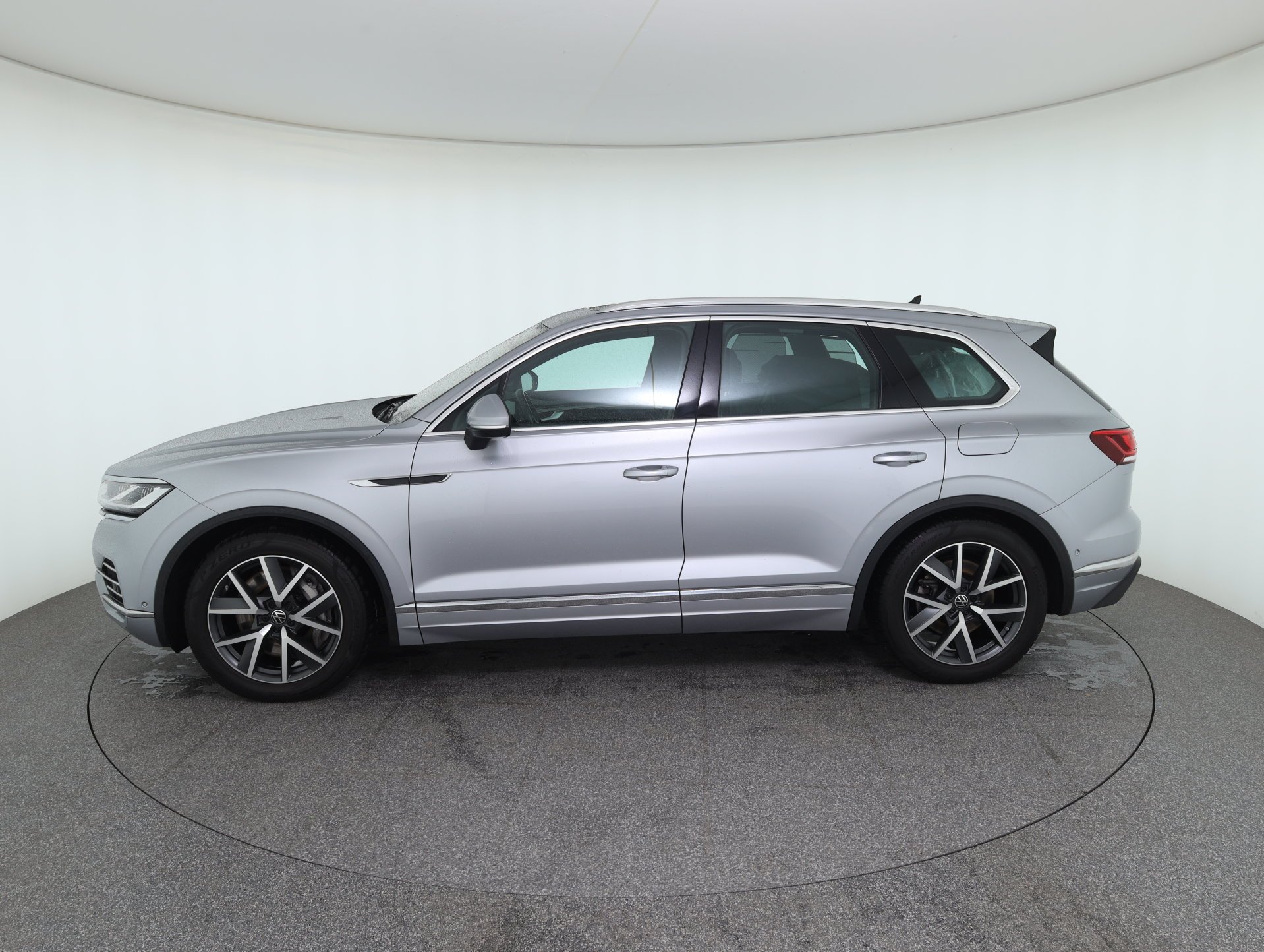 VW Touareg 3.0 V6 TSI 4Motion Elegance | Bild 8 von 27