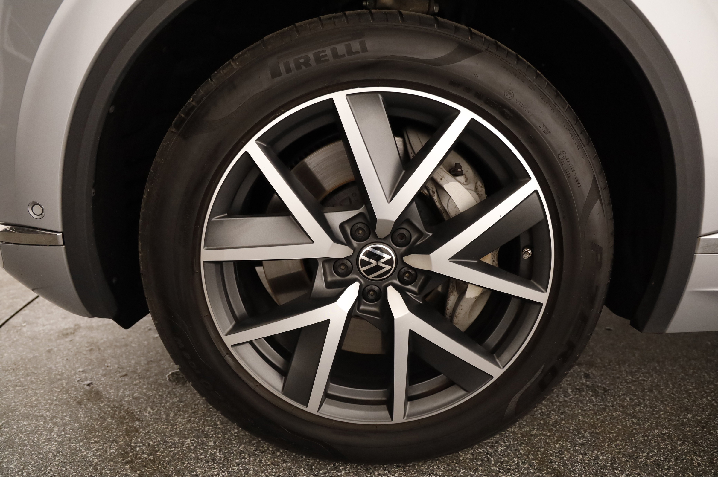 VW Touareg 3.0 V6 TSI 4Motion Elegance | Bild 9 von 27