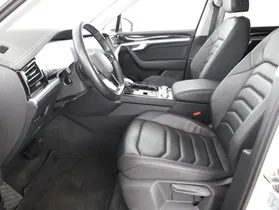 VW Touareg 3.0 V6 TSI 4Motion Elegance | Thumbnail 2 von 25
