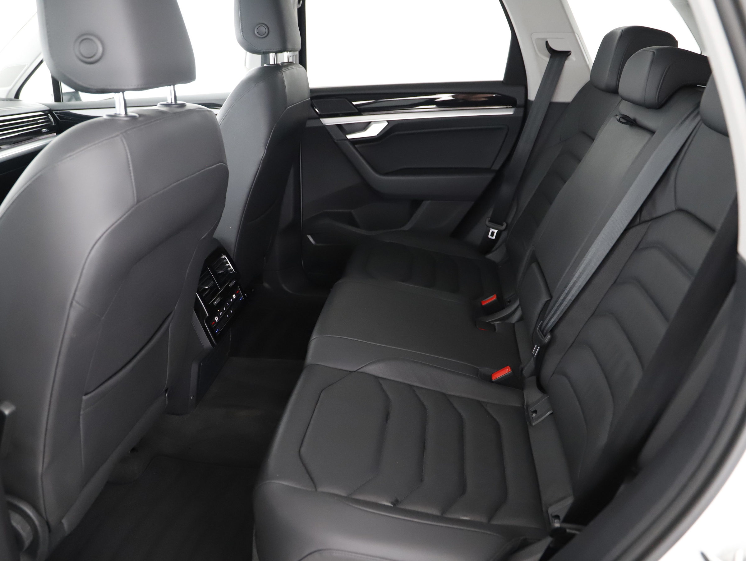 VW Touareg 3.0 V6 TSI 4Motion Elegance | Bild 3 von 25