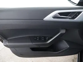 VW Taigo 1.0 TSI Life | Thumbnail 14 von 21