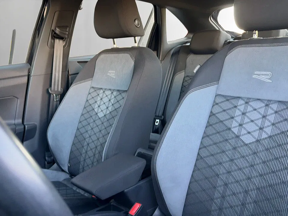 Volkswagen Taigo 1.5 TSI R-Line | Bild 12 von 20
