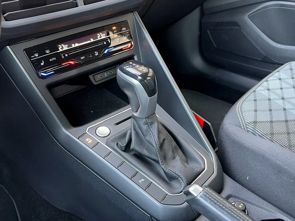 Volkswagen Taigo 1.5 TSI R-Line | Bild 16 von 20