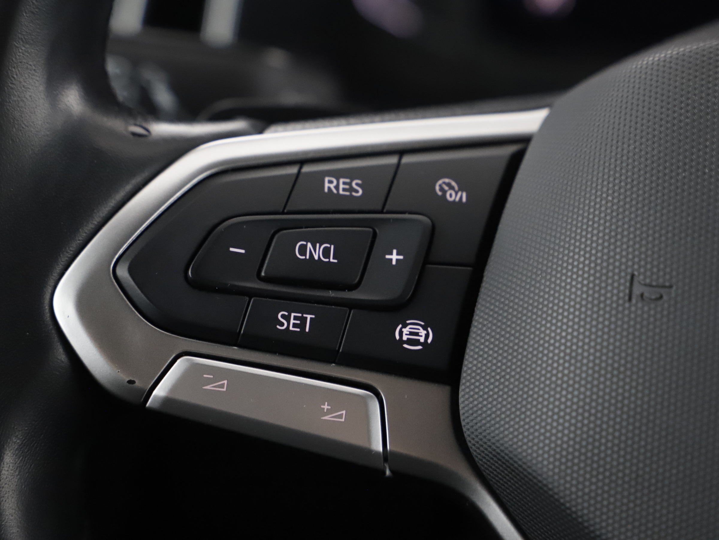 VW Taigo 1.0 TSI R-Line DSG | Bild 12 von 21