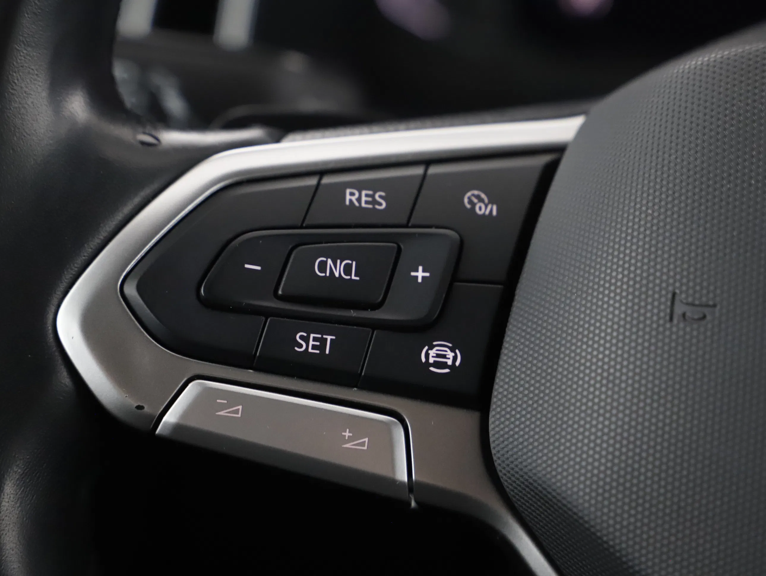 VW Taigo 1.0 TSI R-Line DSG | Bild 12 von 21