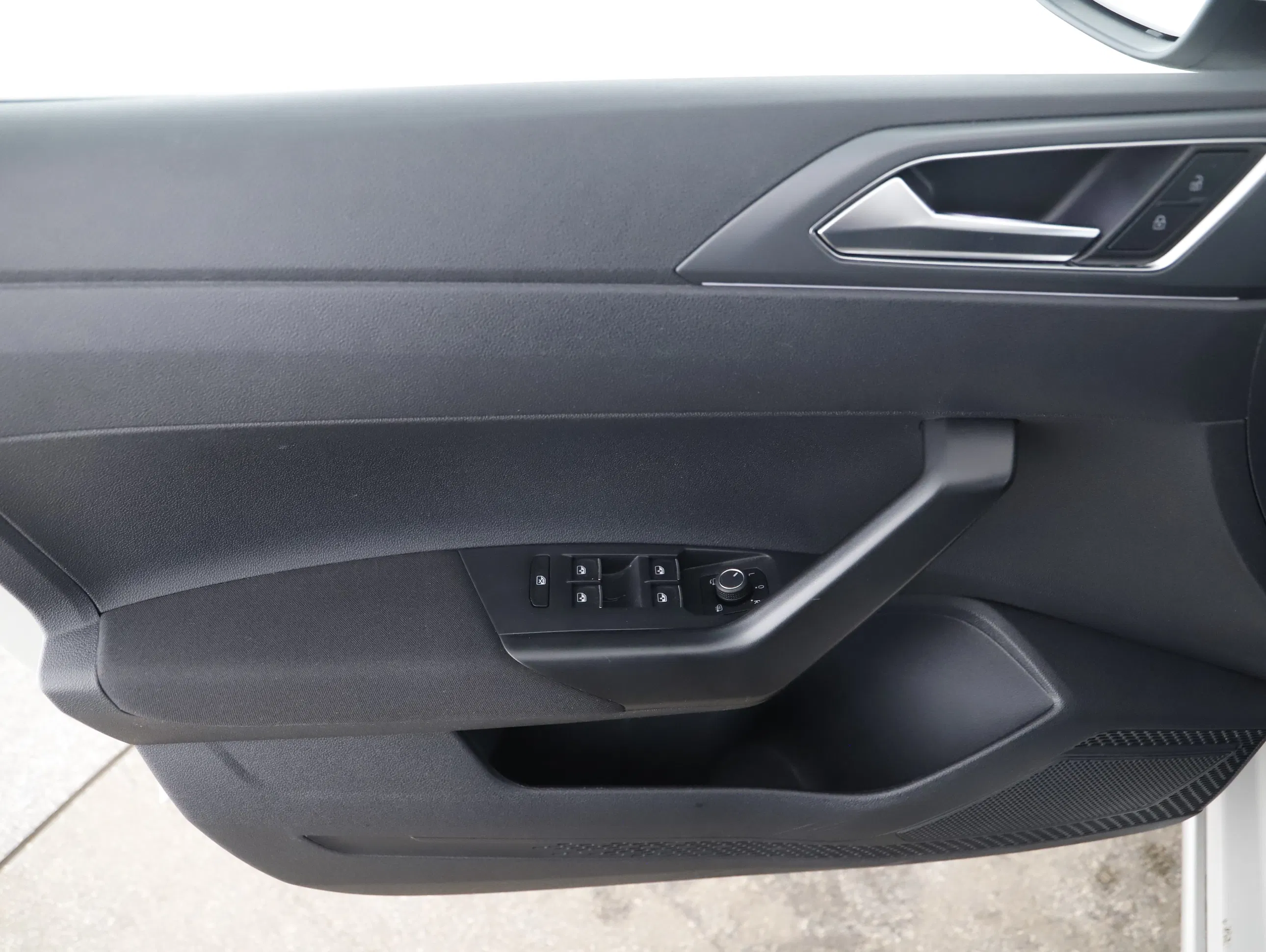 VW Taigo 1.0 TSI R-Line DSG | Bild 5 von 21