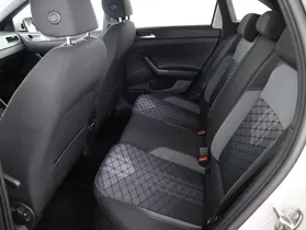 VW Taigo 1.0 TSI R-Line DSG | Thumbnail 19 von 21