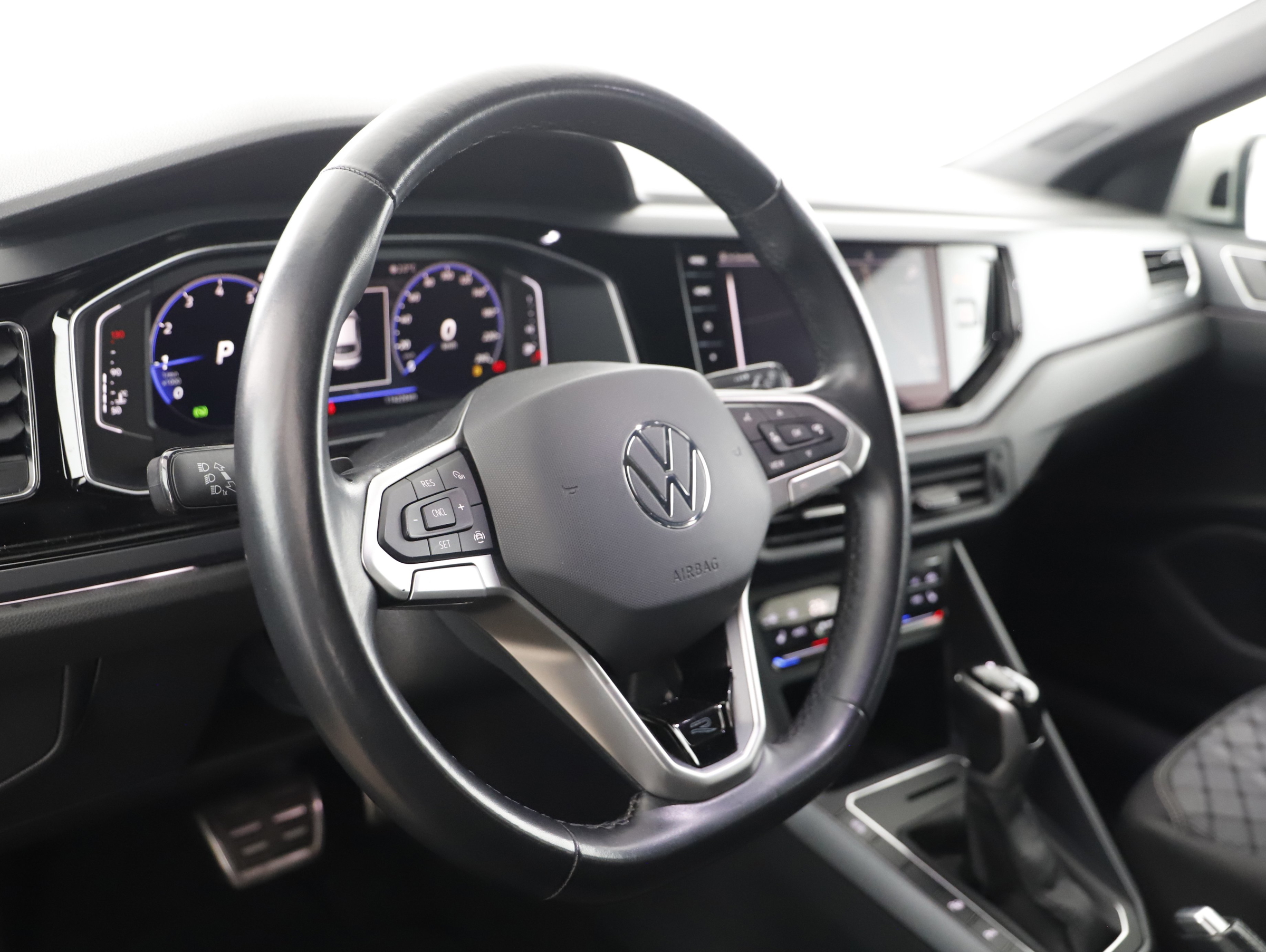 VW Taigo 1.0 TSI R-Line DSG | Bild 11 von 21