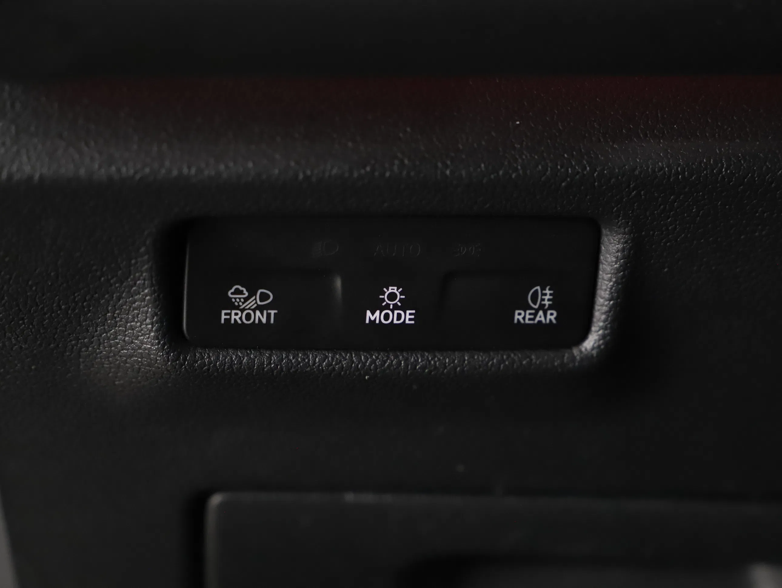 VW Tiguan 2.0 TDI W R-Line | Bild 14 von 22
