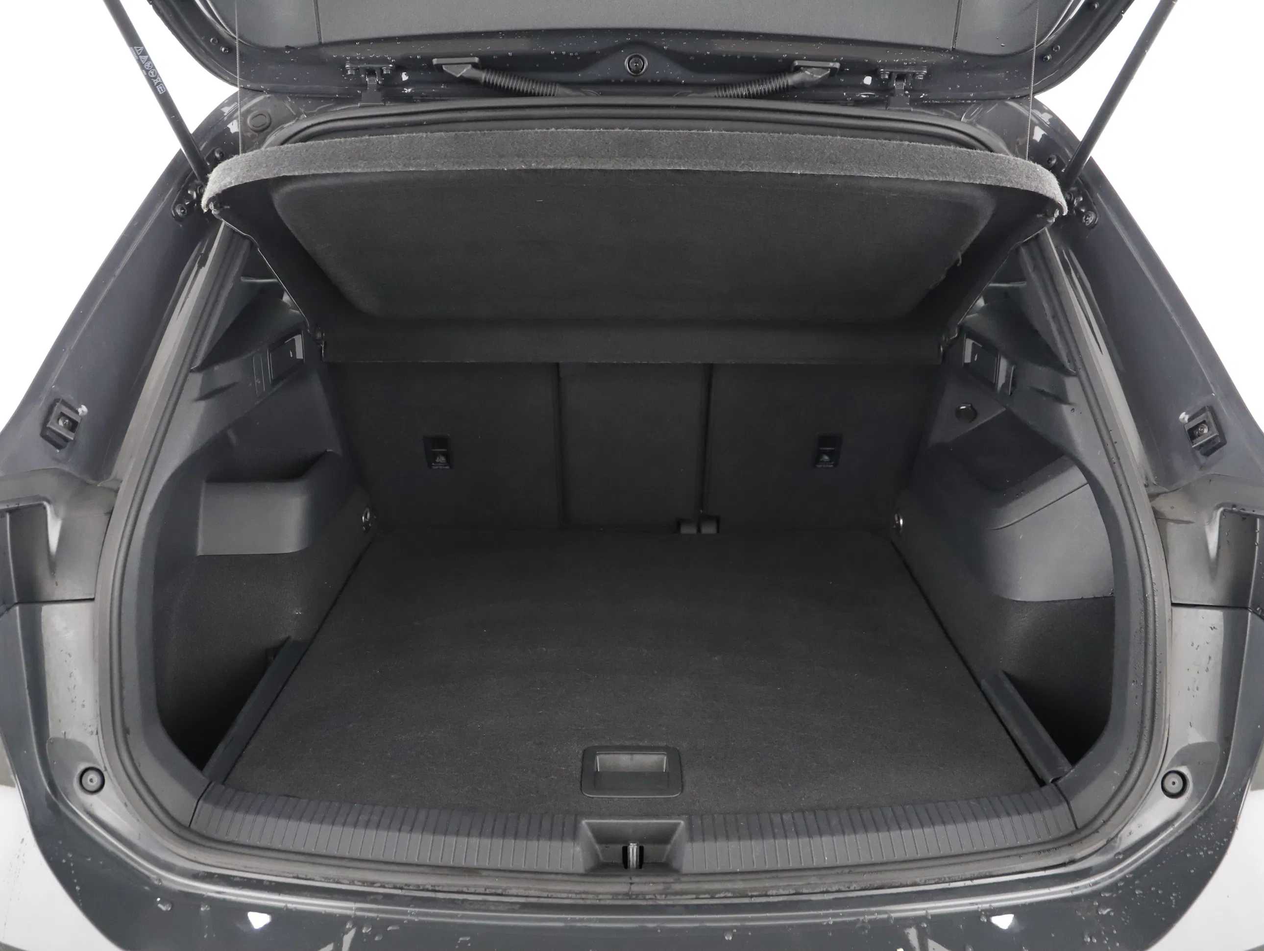 VW Tiguan 2.0 TDI W R-Line | Bild 17 von 22