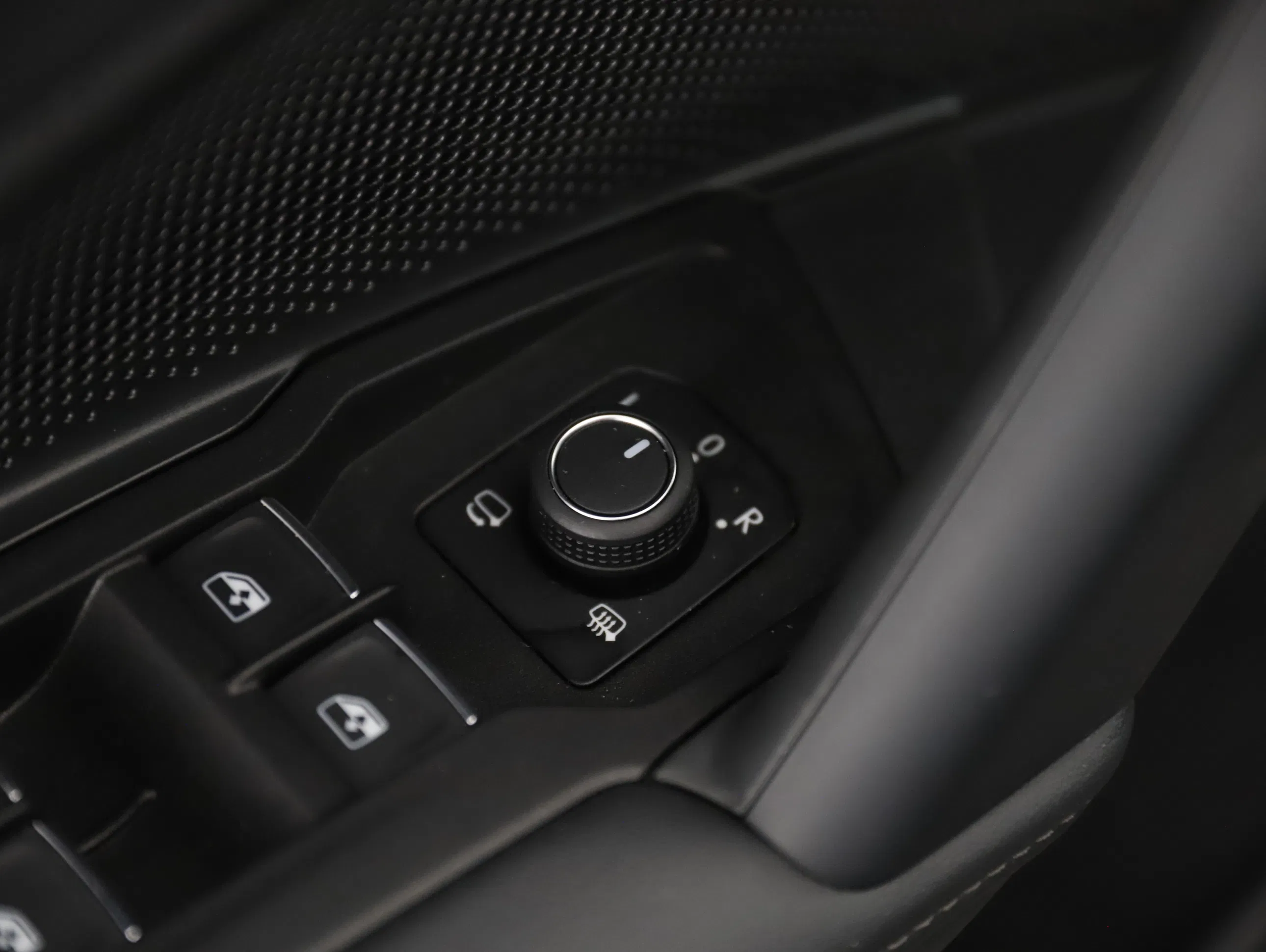 VW Tiguan 1.5 eTSI W Elegance | Bild 12 von 31