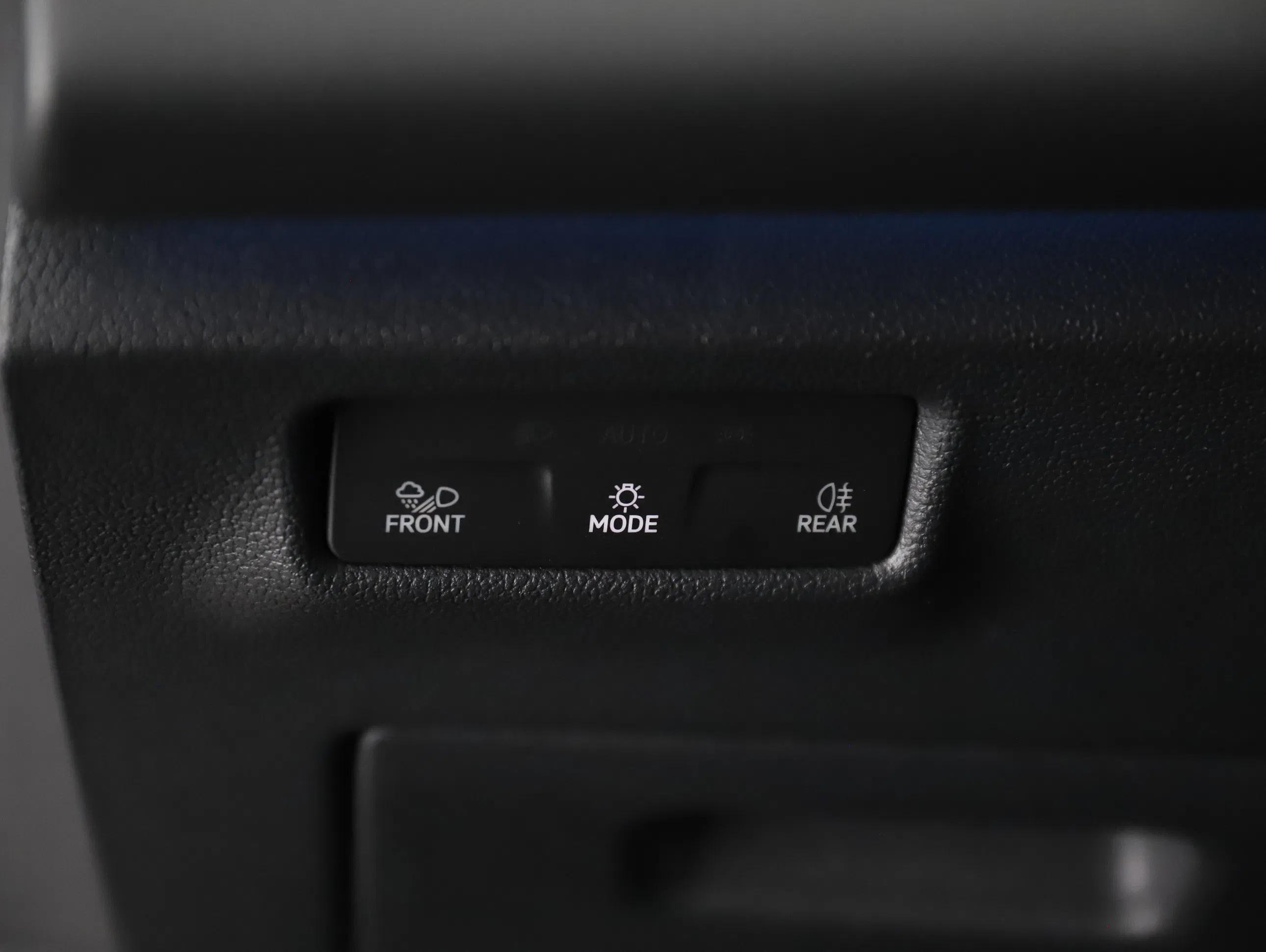 VW Tiguan 1.5 eTSI W Elegance | Bild 13 von 31