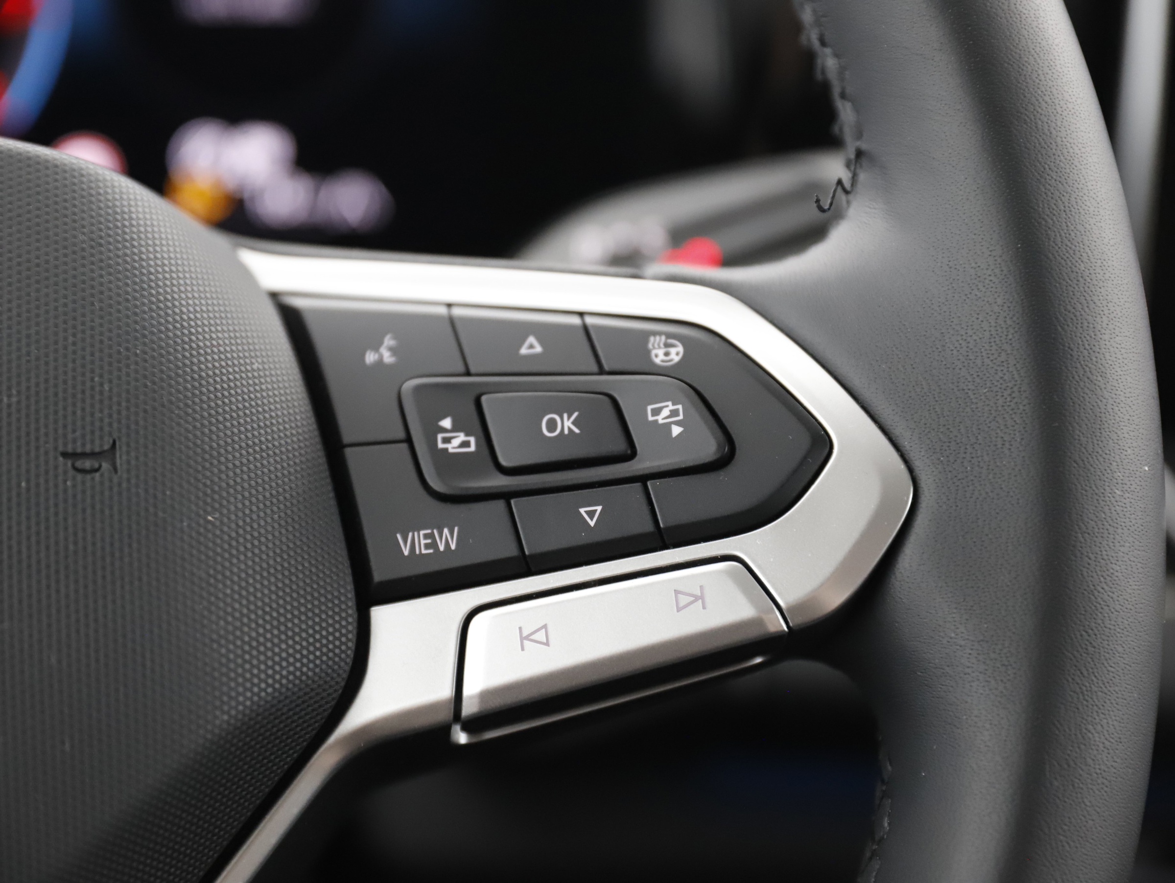 VW Tiguan 1.5 eTSI W Elegance | Bild 19 von 31