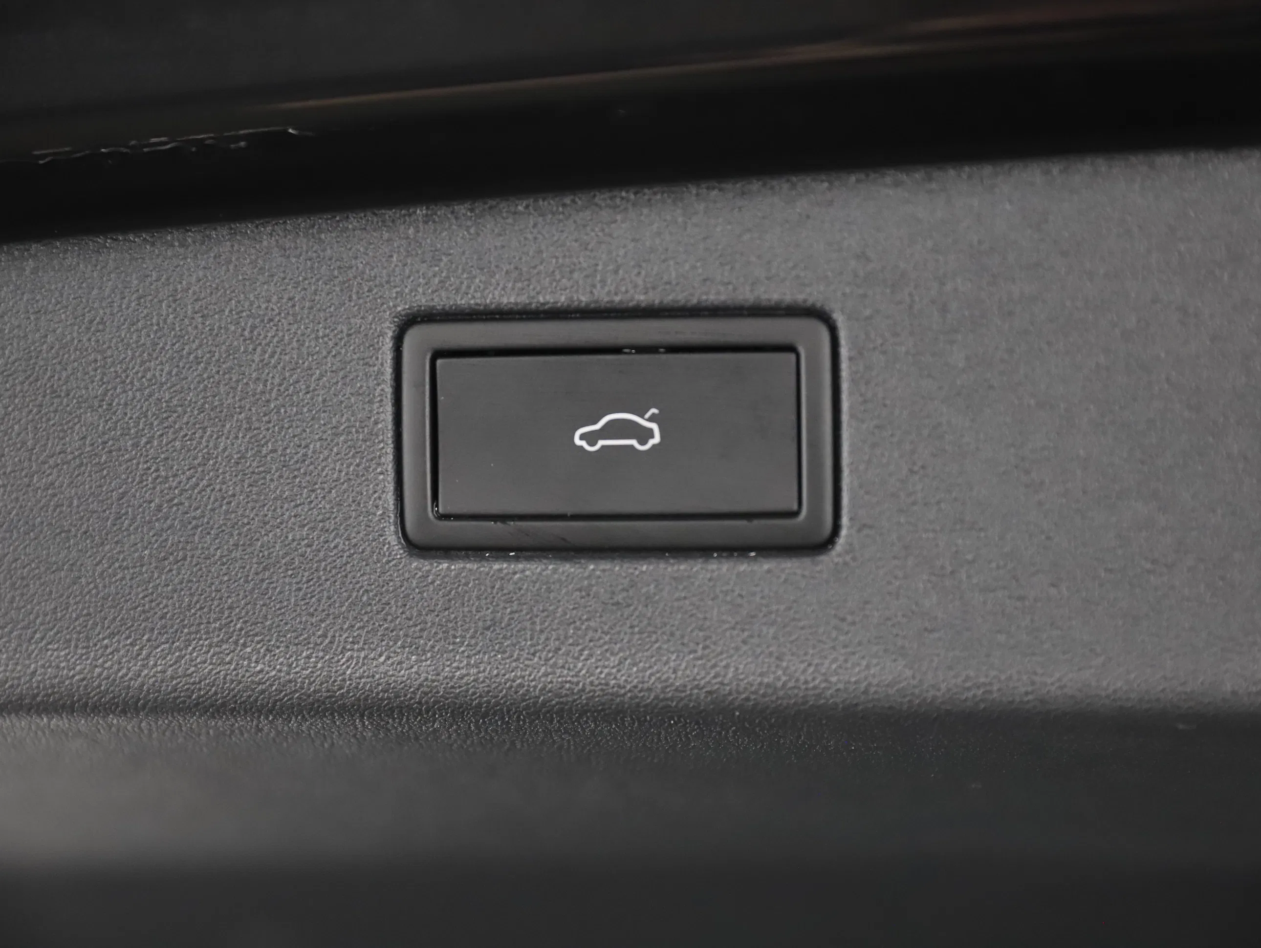 VW Tiguan 1.5 eTSI W Elegance | Bild 27 von 31