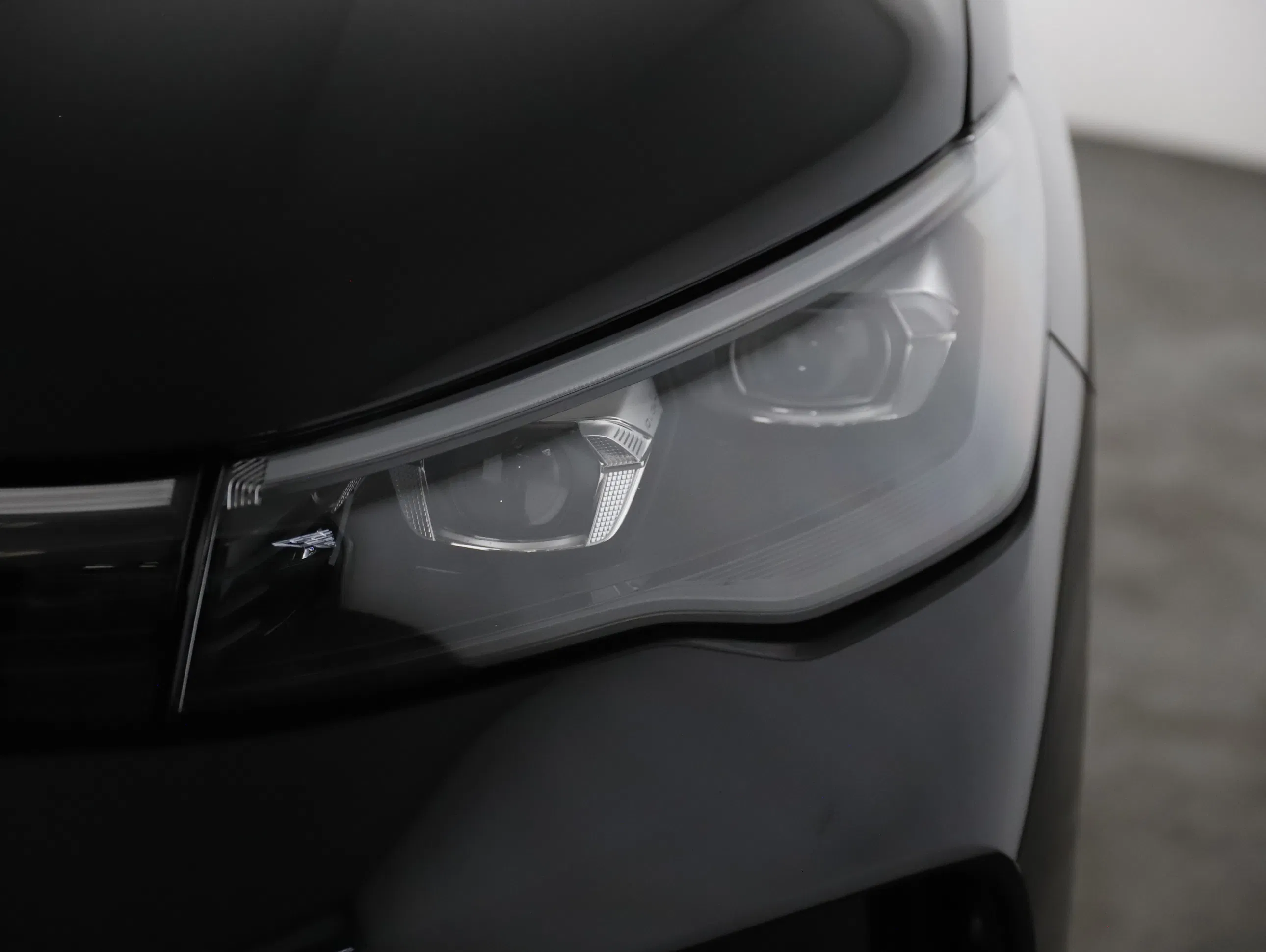 VW Tiguan 1.5 eTSI W Elegance | Bild 30 von 31