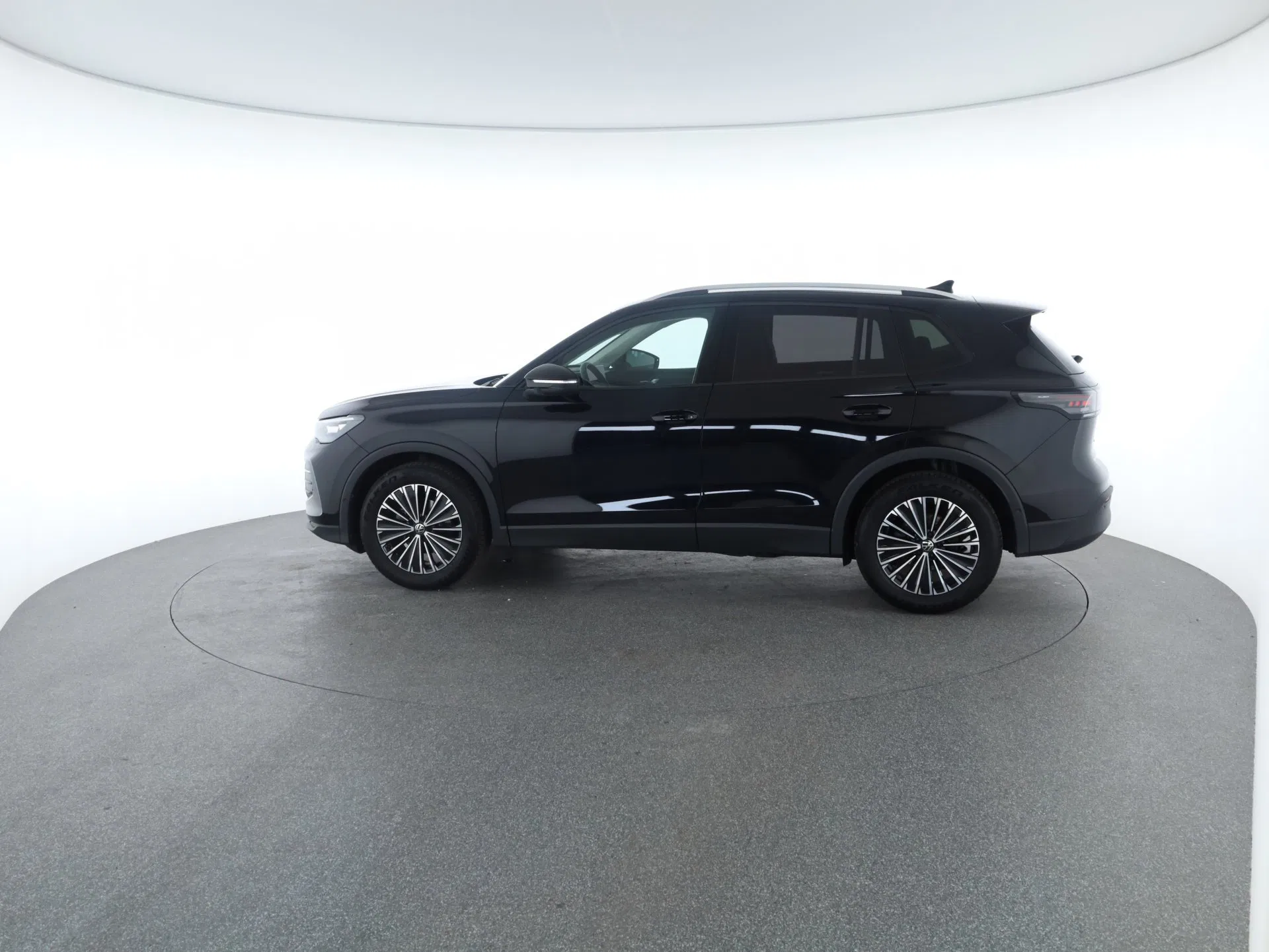 VW Tiguan Life eTSI DSG | Bild 28 von 31