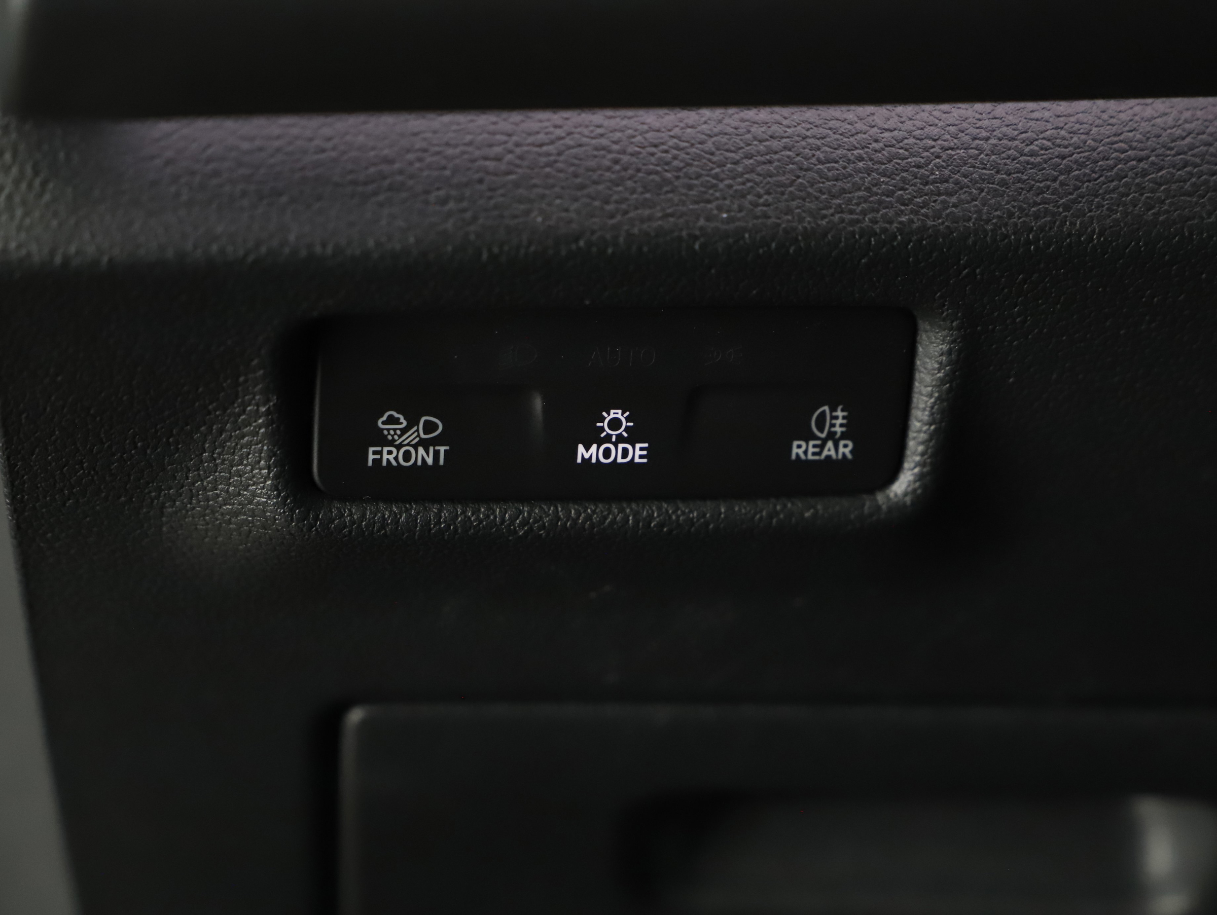 VW Tiguan 1.5 eTSI W Elegance | Bild 14 von 23