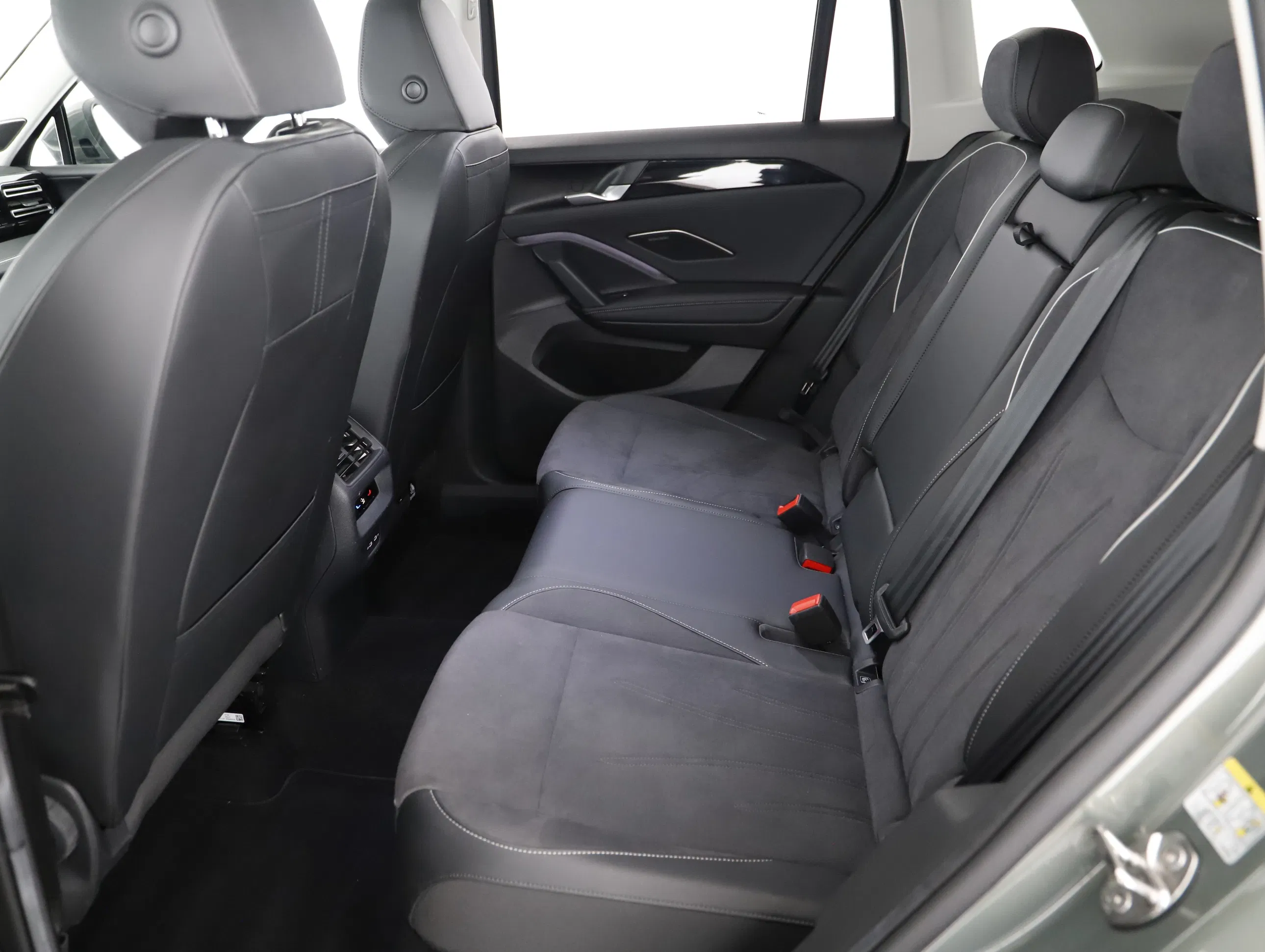 VW Tiguan 1.5 eTSI W Elegance | Bild 2 von 23