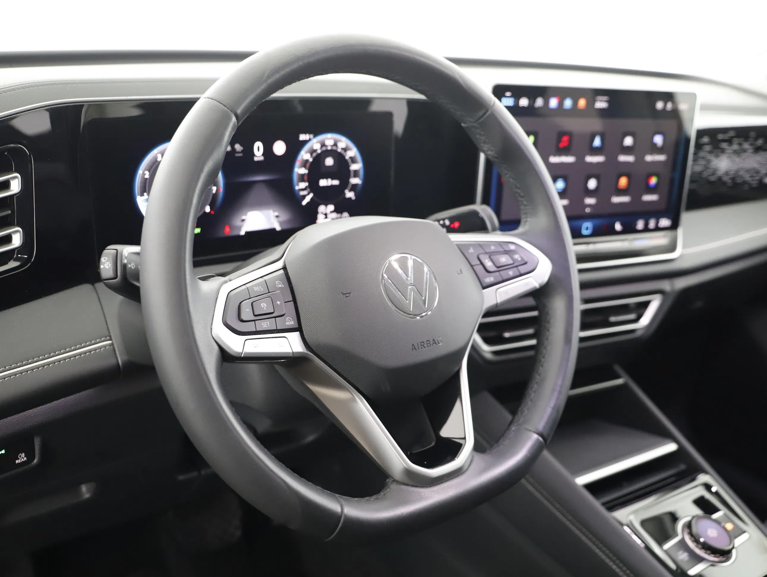 VW Tiguan 1.5 eTSI W Elegance | Bild 4 von 23